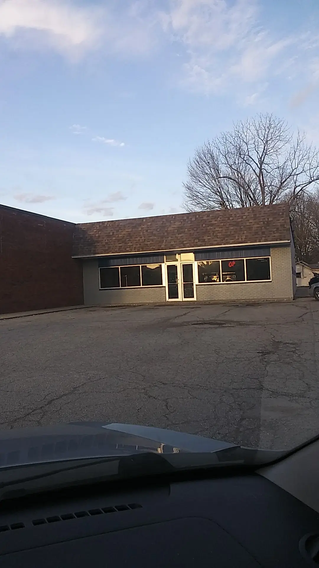 Kokomo Express Wash Laundromat thumbnail 7