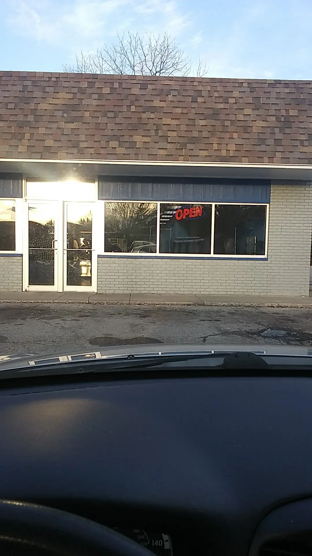 Kokomo Express Wash Laundromat - Image 2