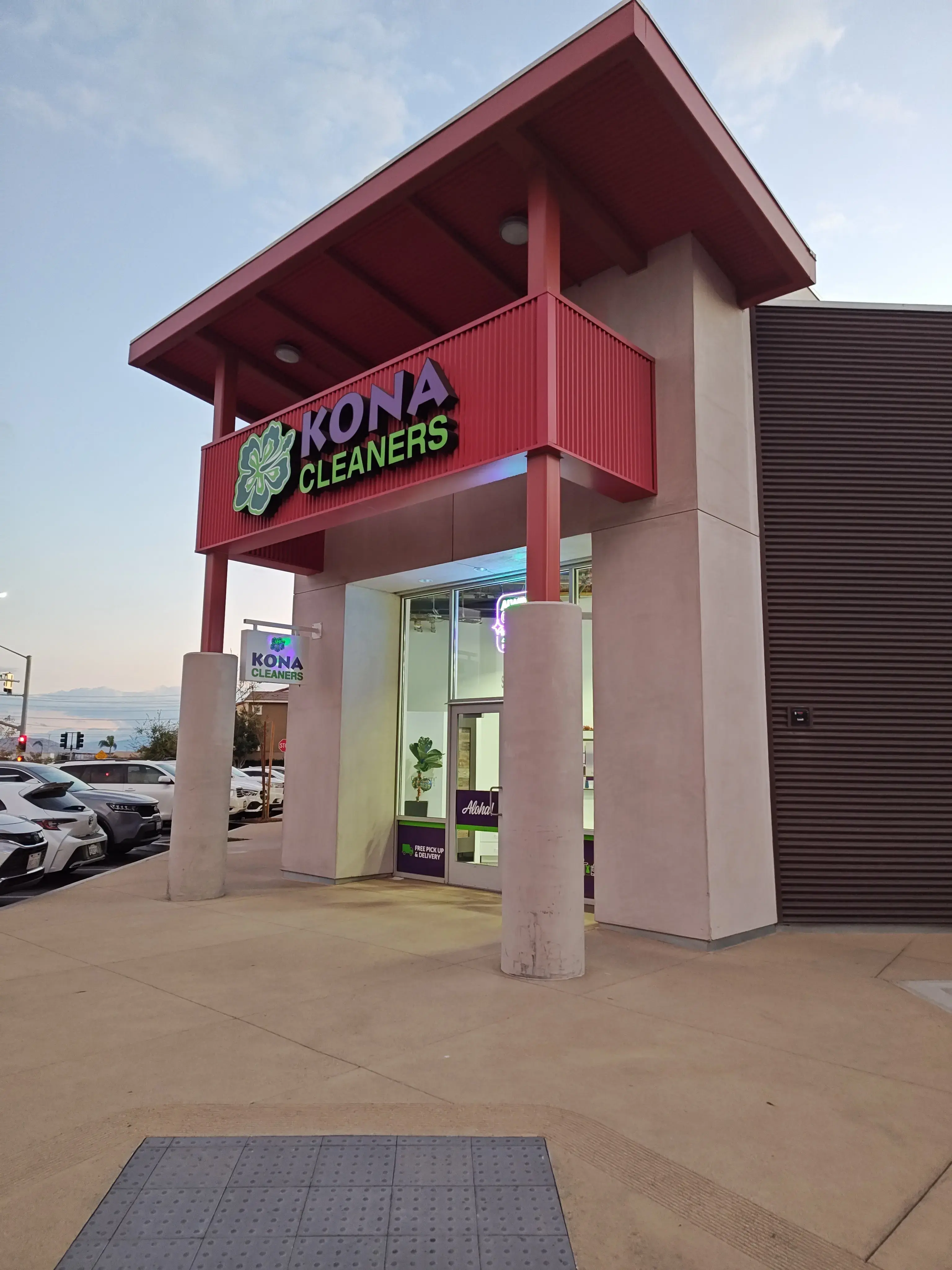 Kona Cleaners - Image 1