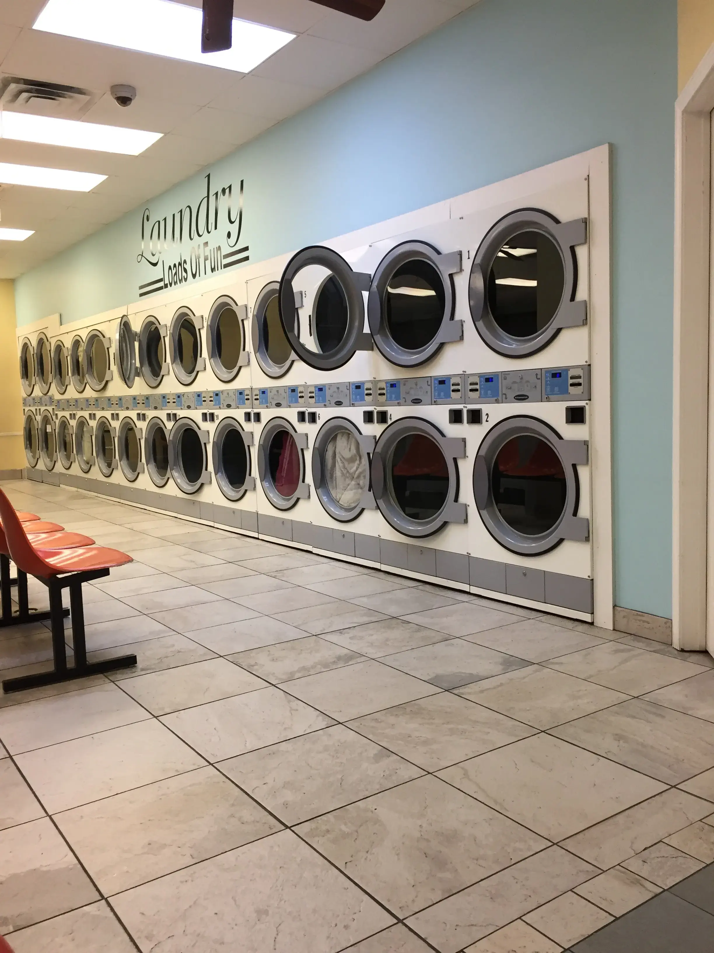 Korner Washateria thumbnail 16