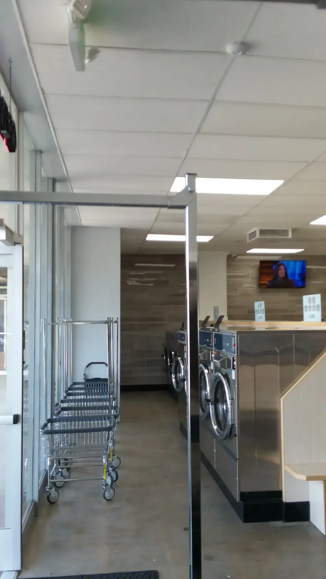 KP Laundromat thumbnail 15