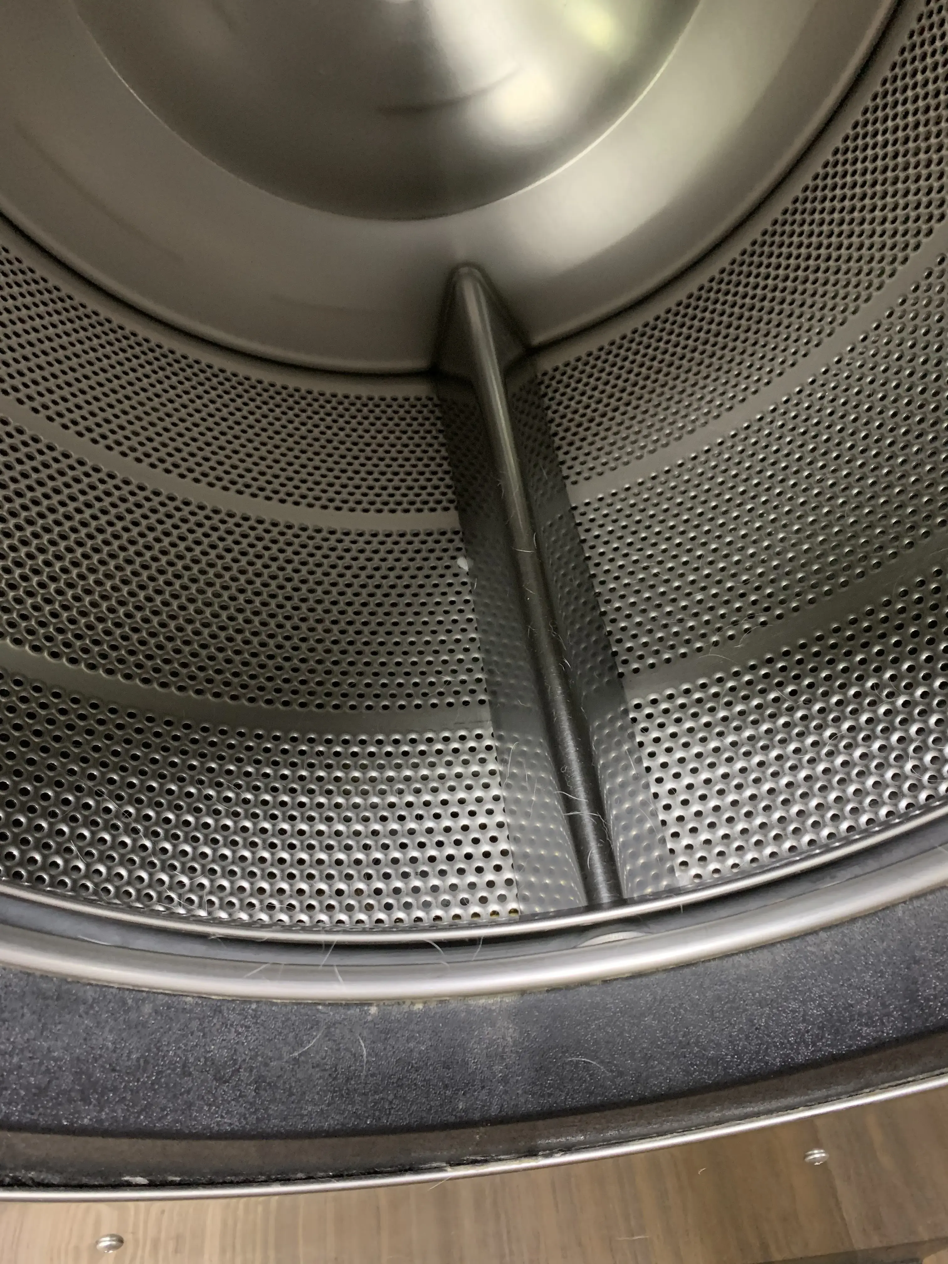 Krispy Clean Cleaners & Laundromat - Image 5