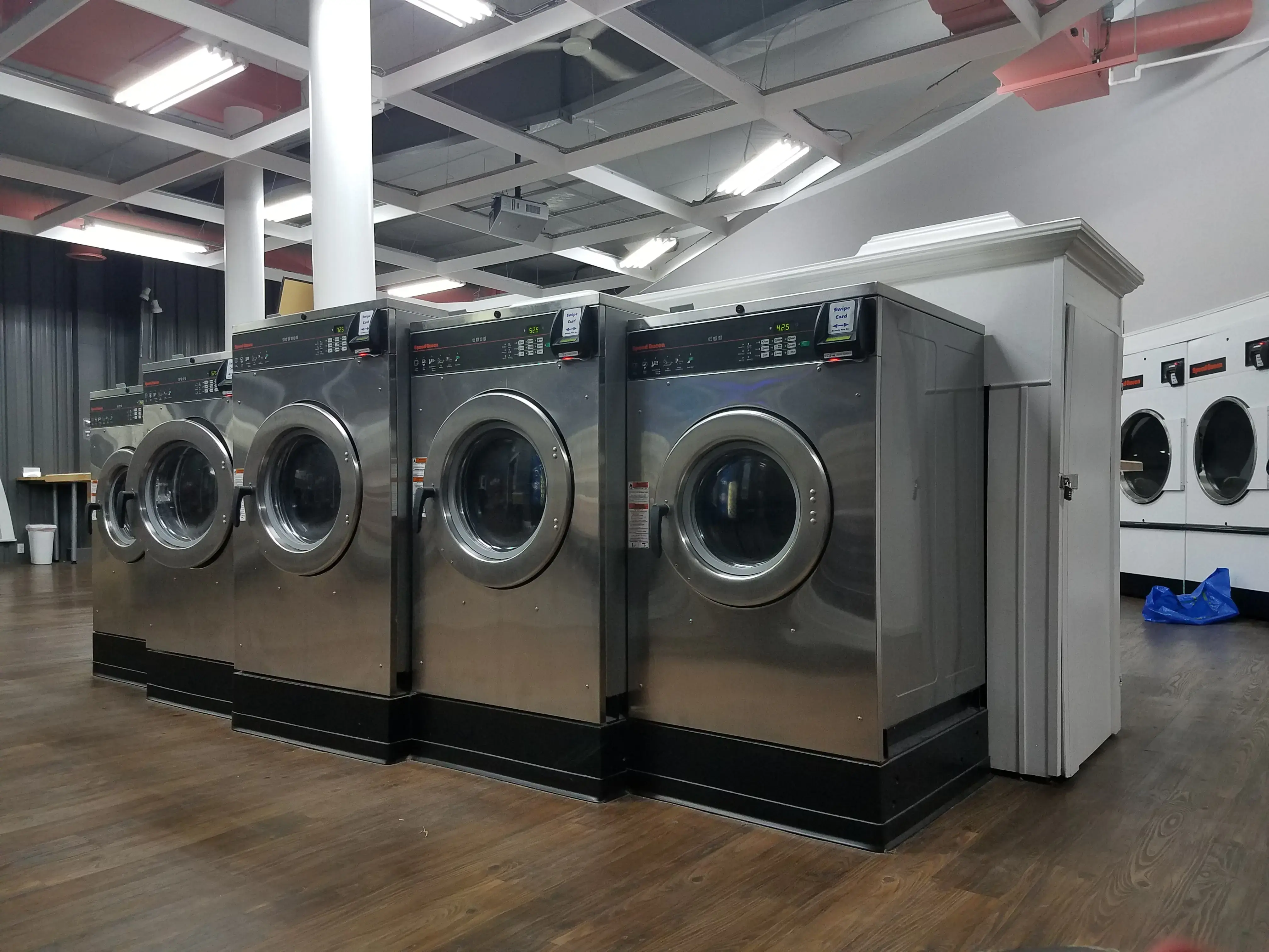 Krispy Clean Cleaners & Laundromat location