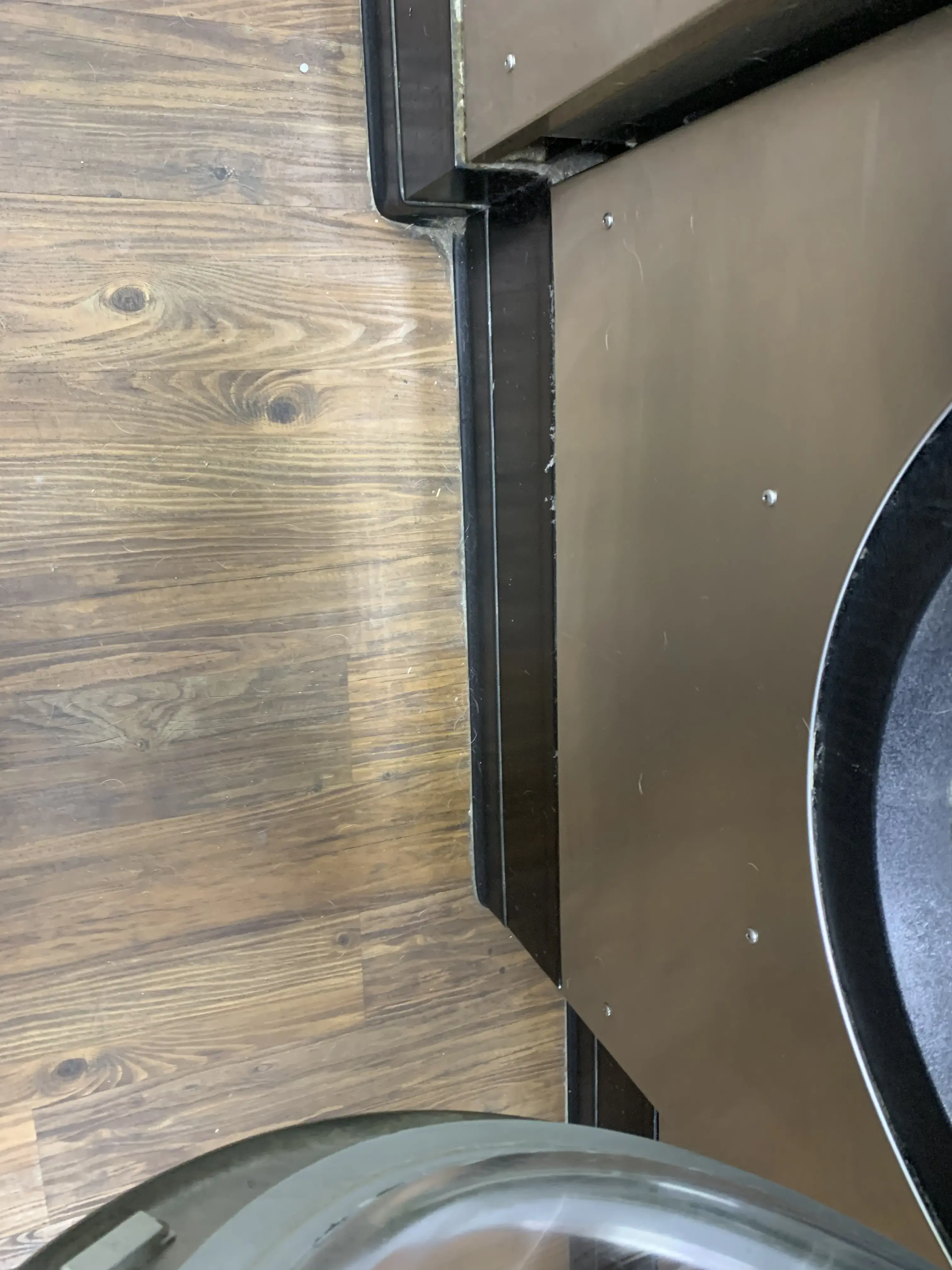 Krispy Clean Cleaners & Laundromat - Image 18