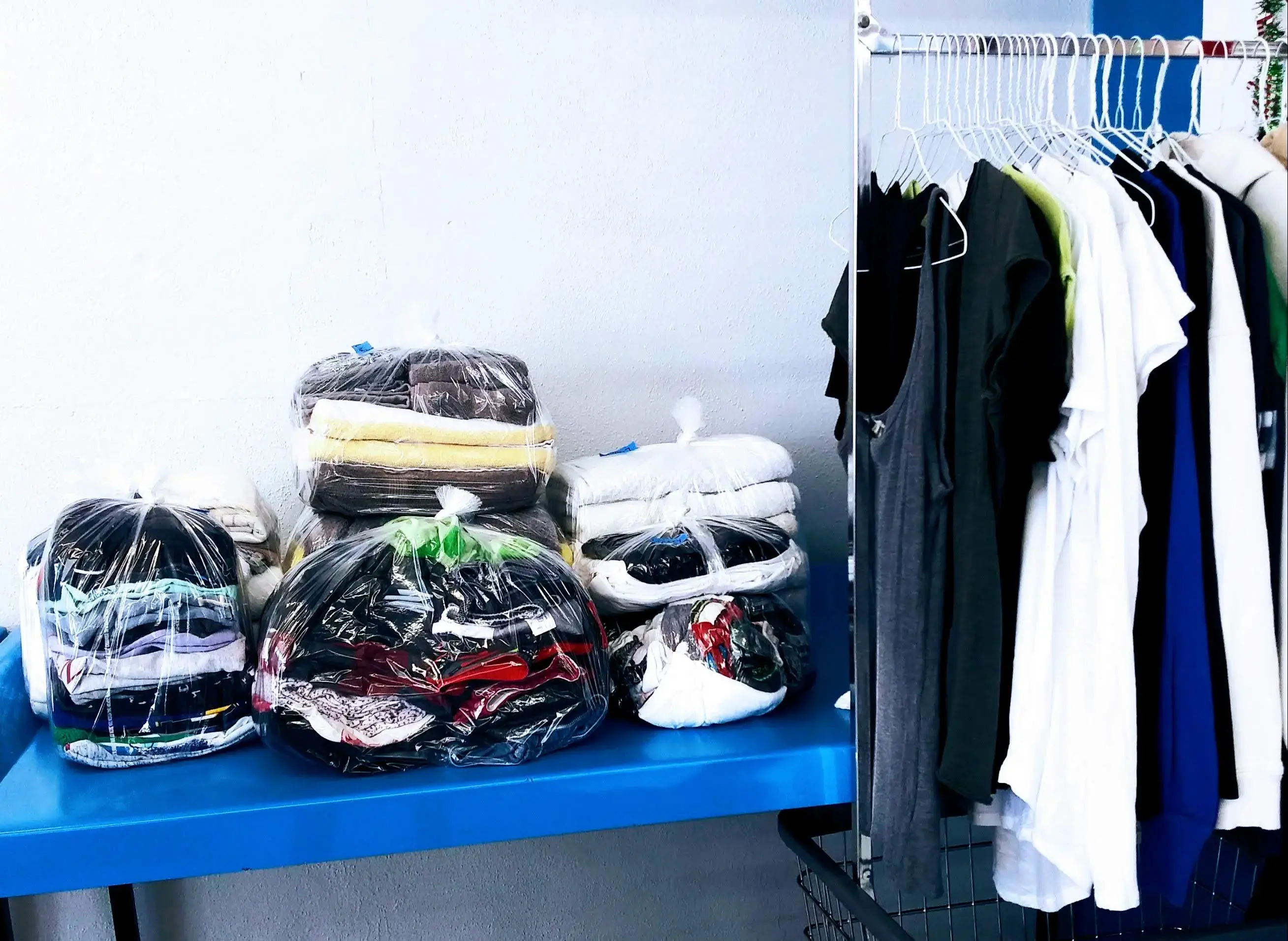 Krispy Kleen Mobile Laundry thumbnail 2