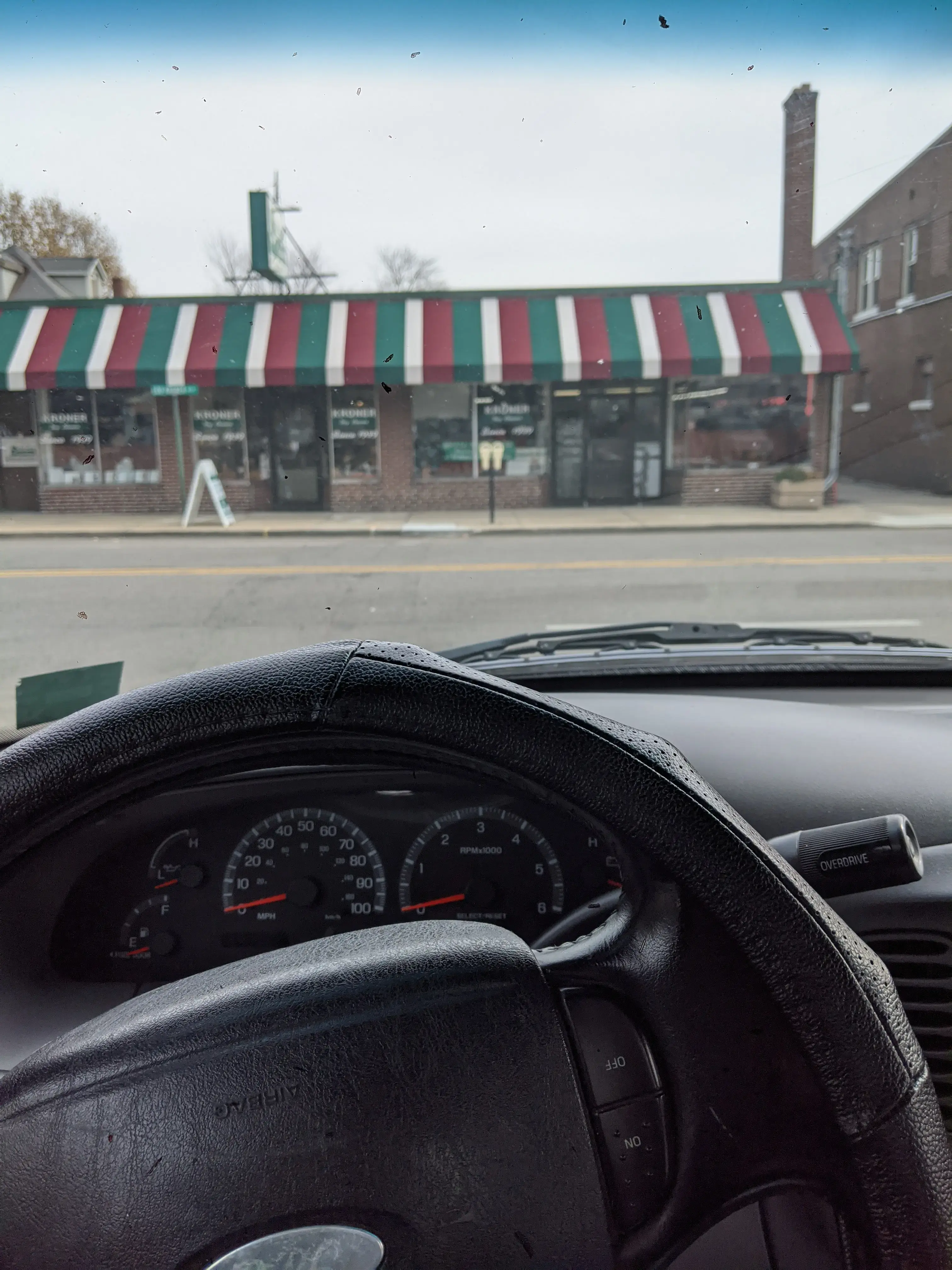 Kroner Dry Cleaners thumbnail 6