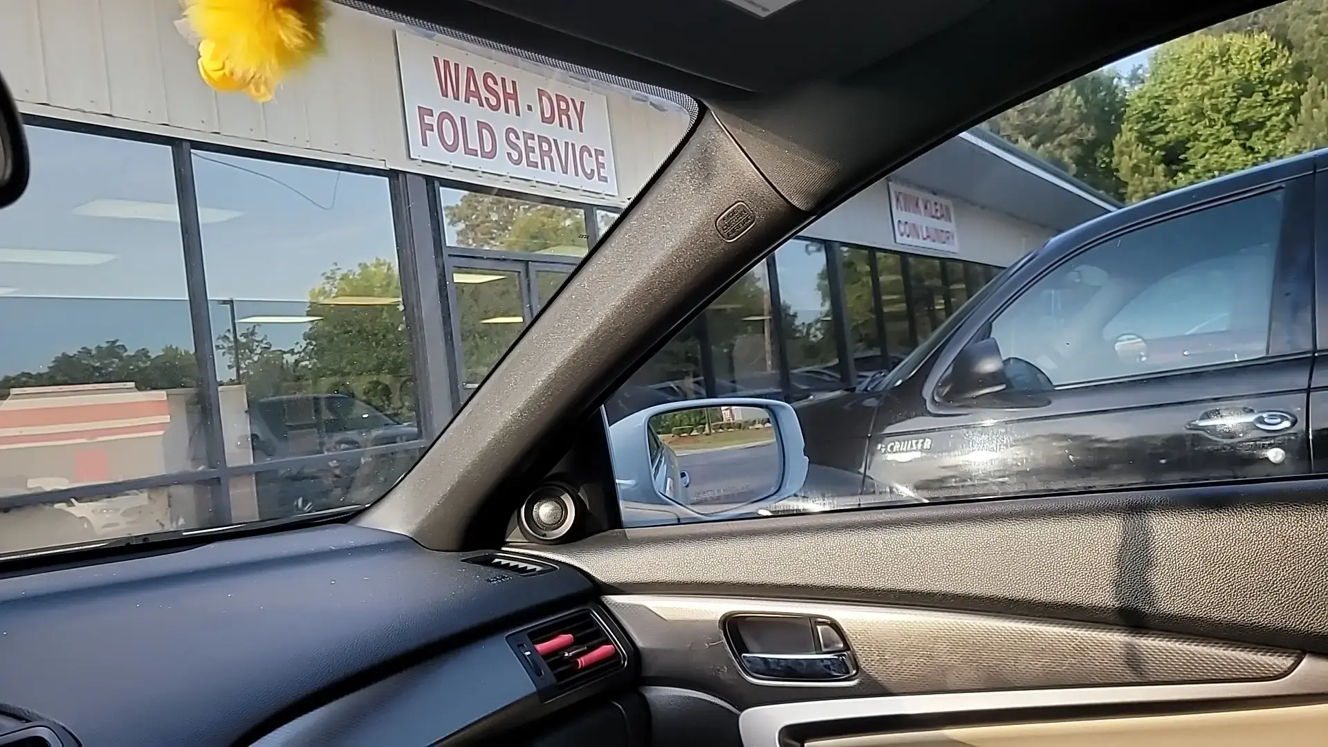 Kwik Klean Coin Laundry thumbnail 3