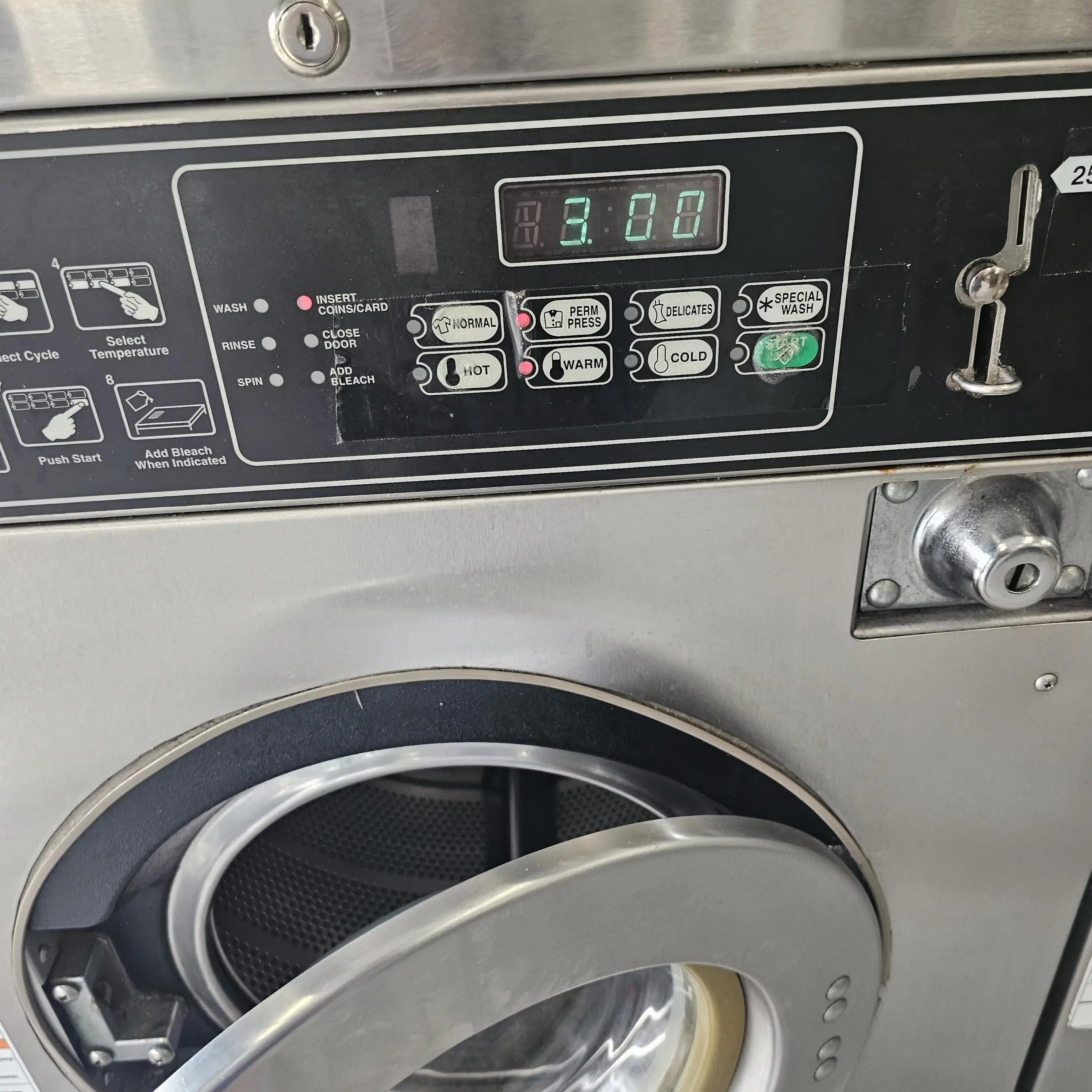 Kwik Klean Laundromat thumbnail 8