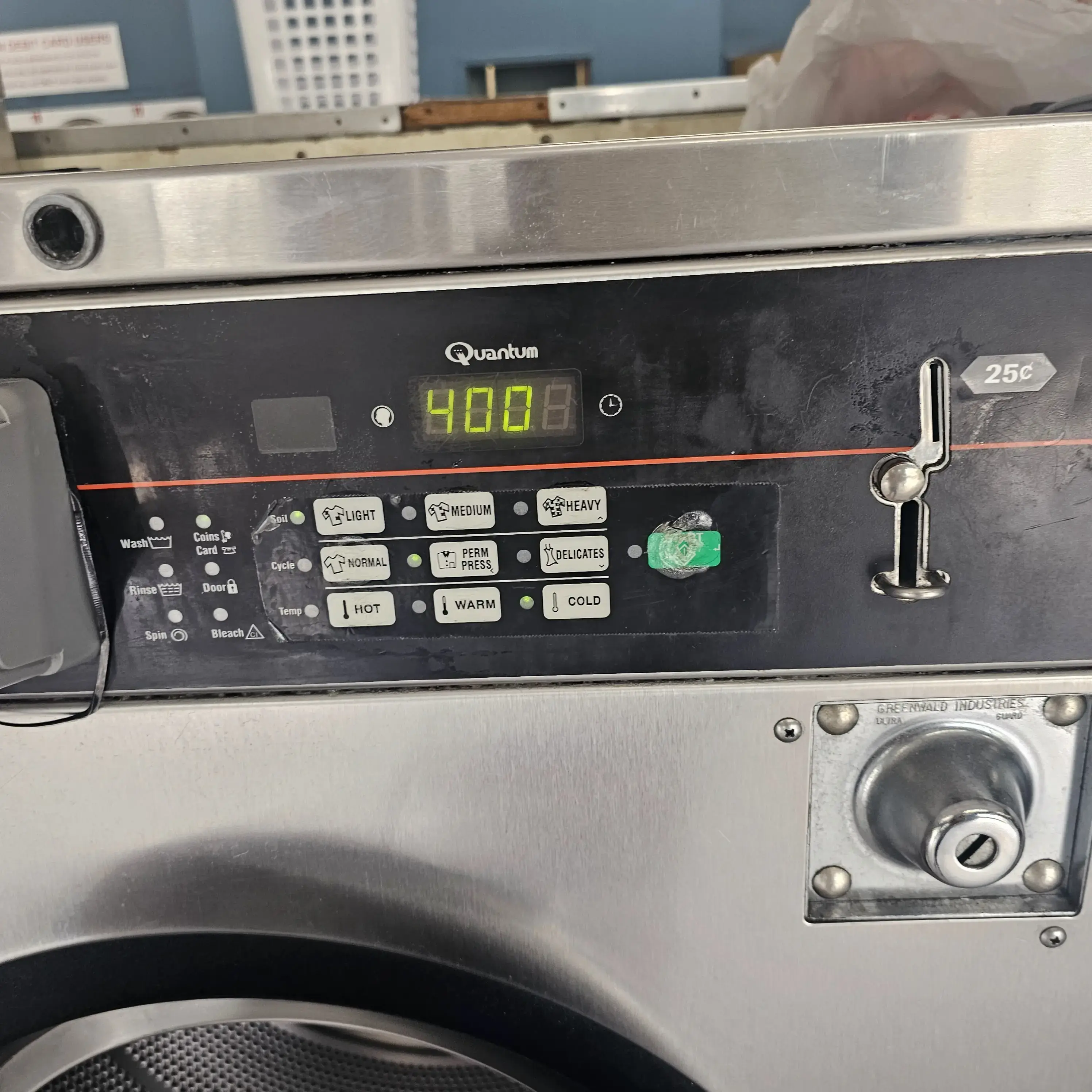 Kwik Klean Laundromat - Image 12