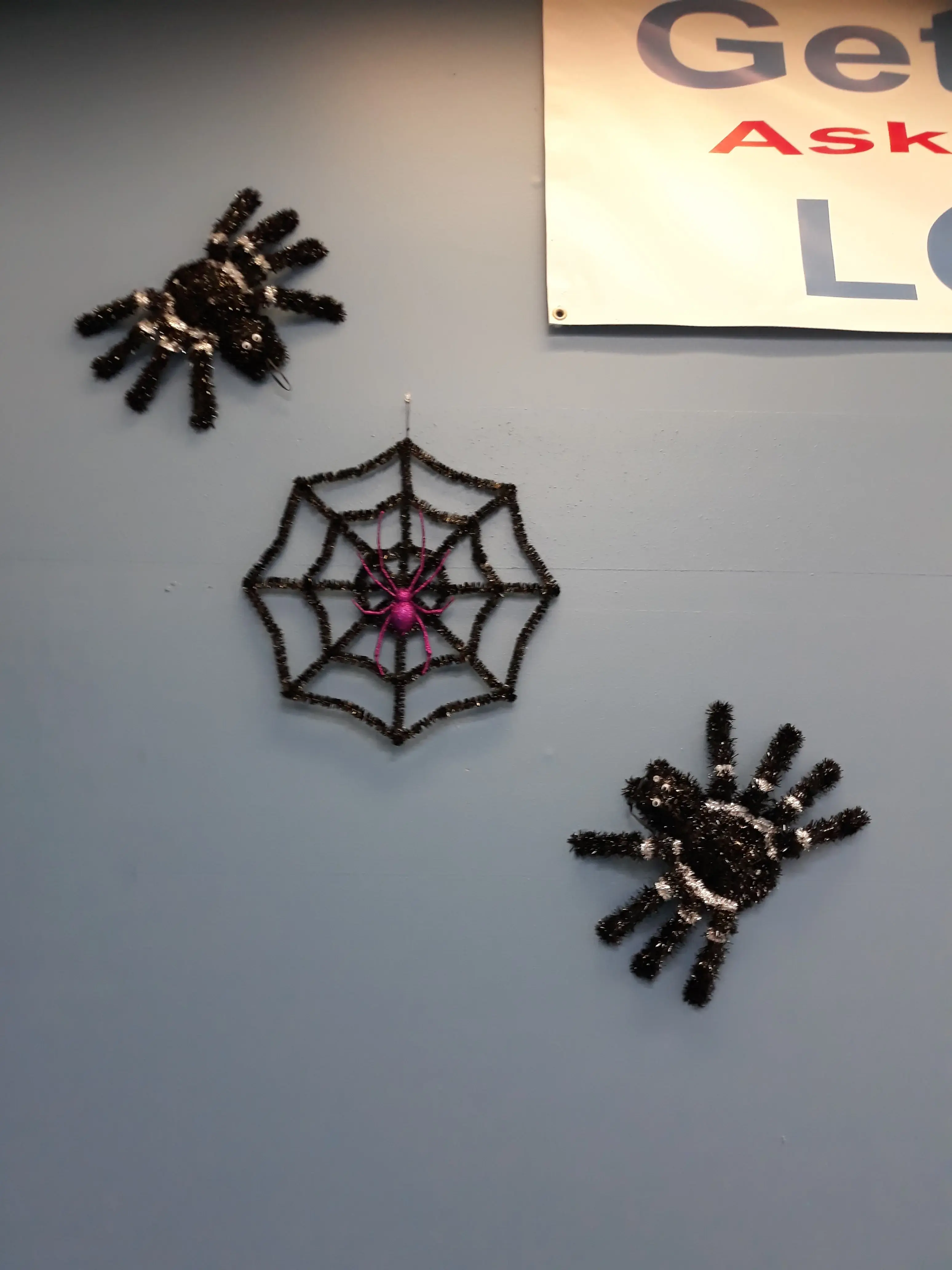 Kwik Wash Laundromat - Image 14