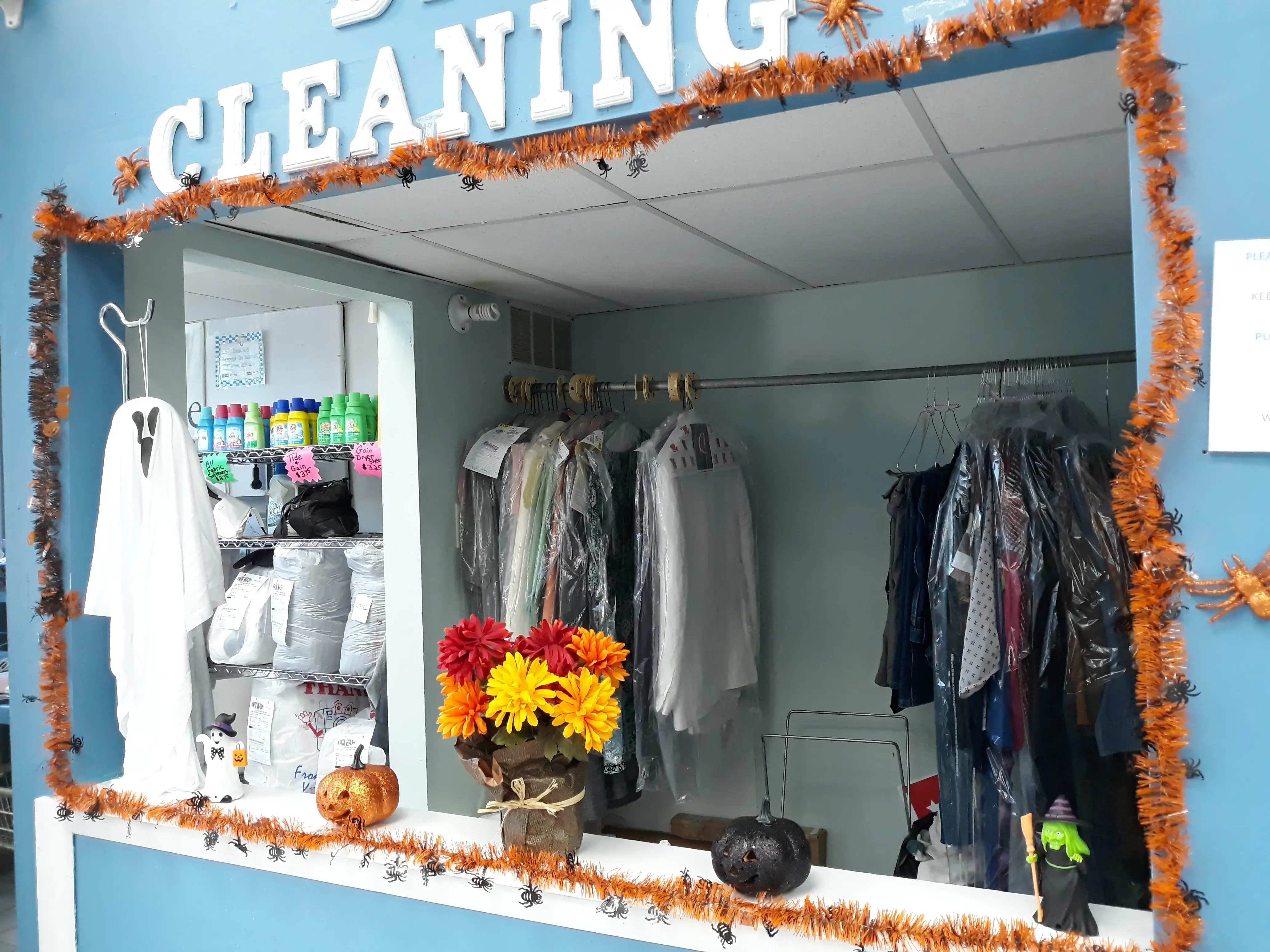 Kwik Wash Laundromat thumbnail 10