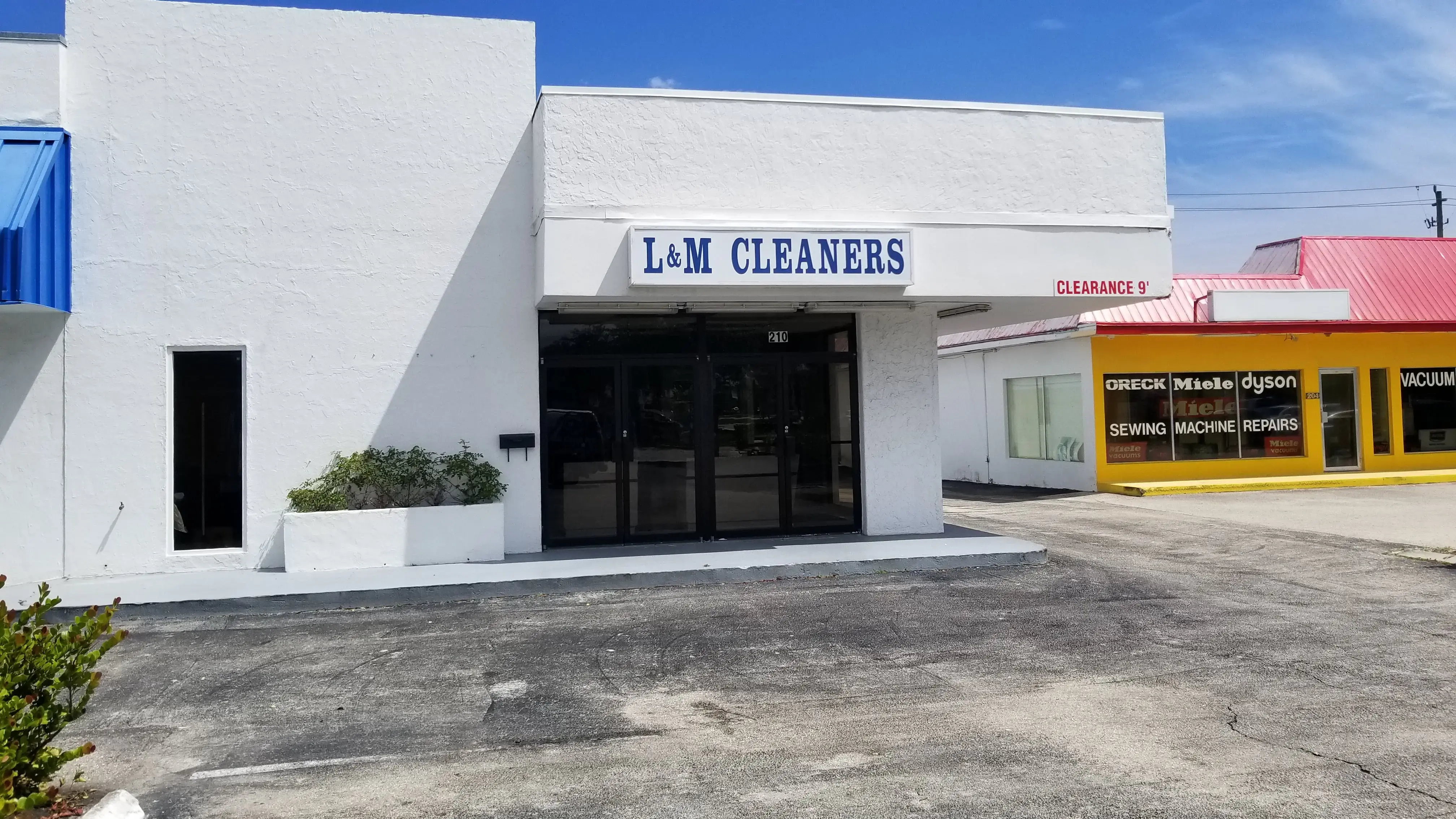 L & M Dry Cleaners thumbnail 11