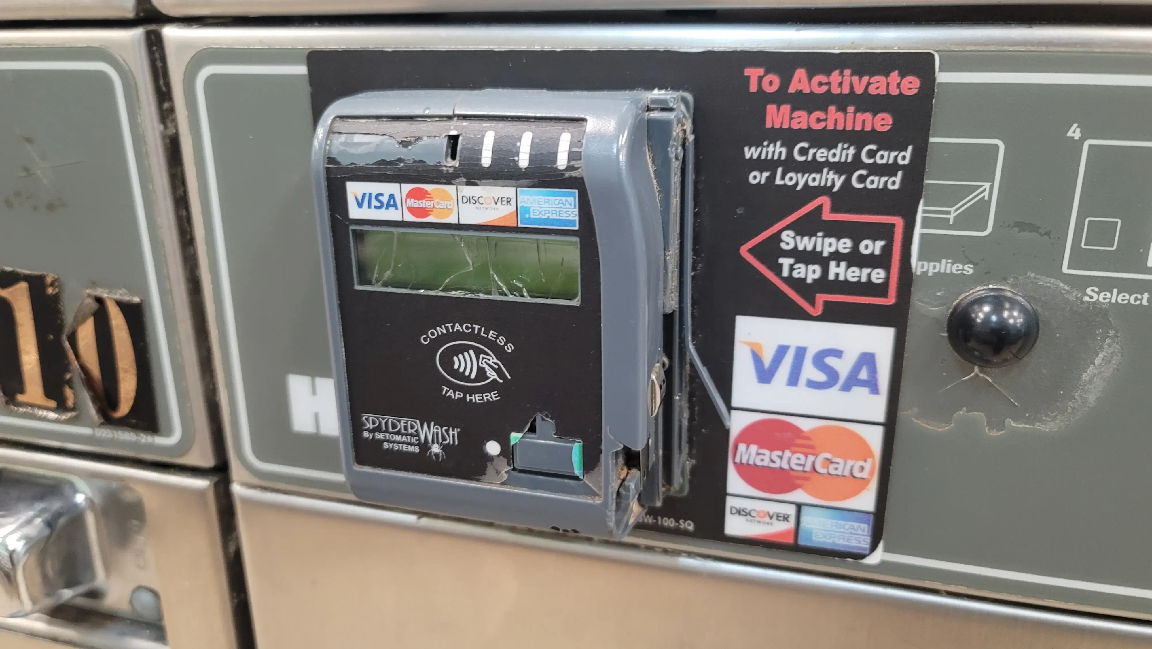 La Chiquita Laundromat thumbnail 7