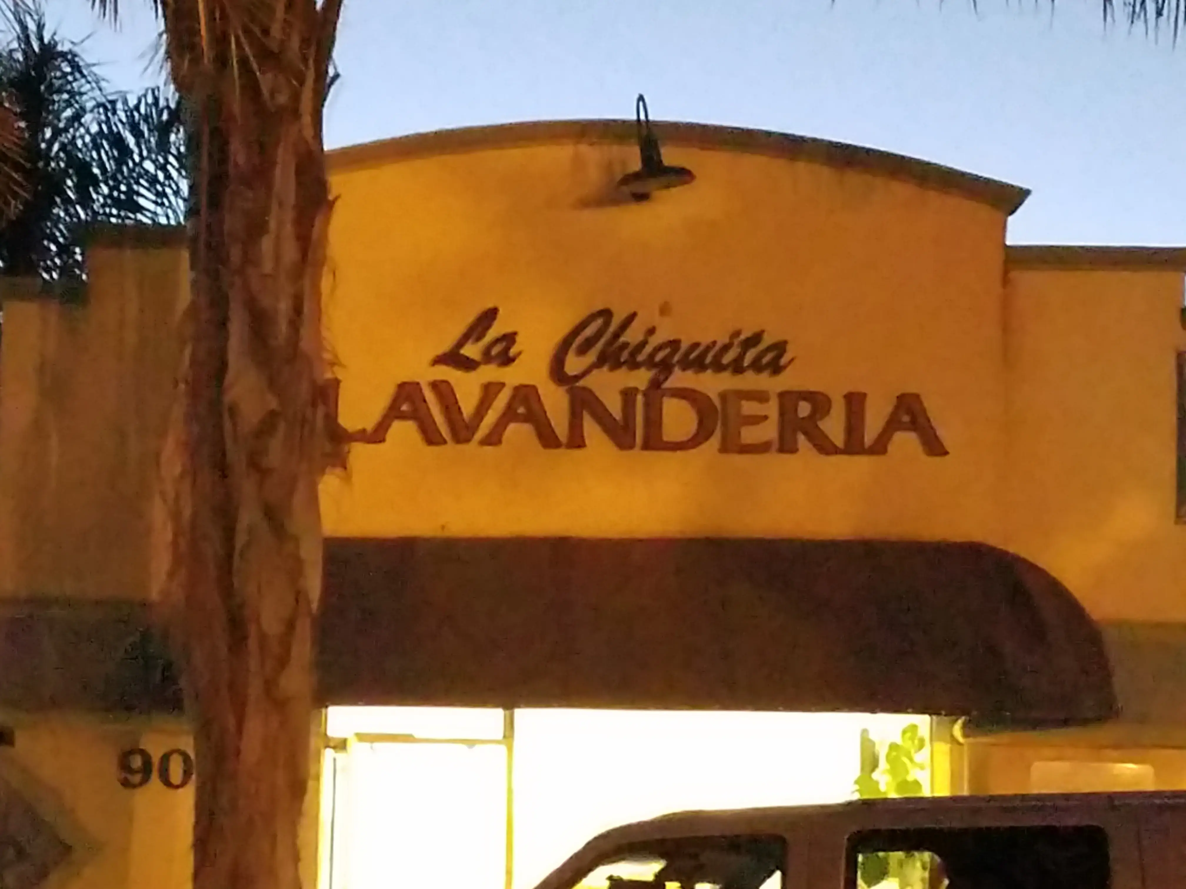 La Chiquita Laundry thumbnail 10