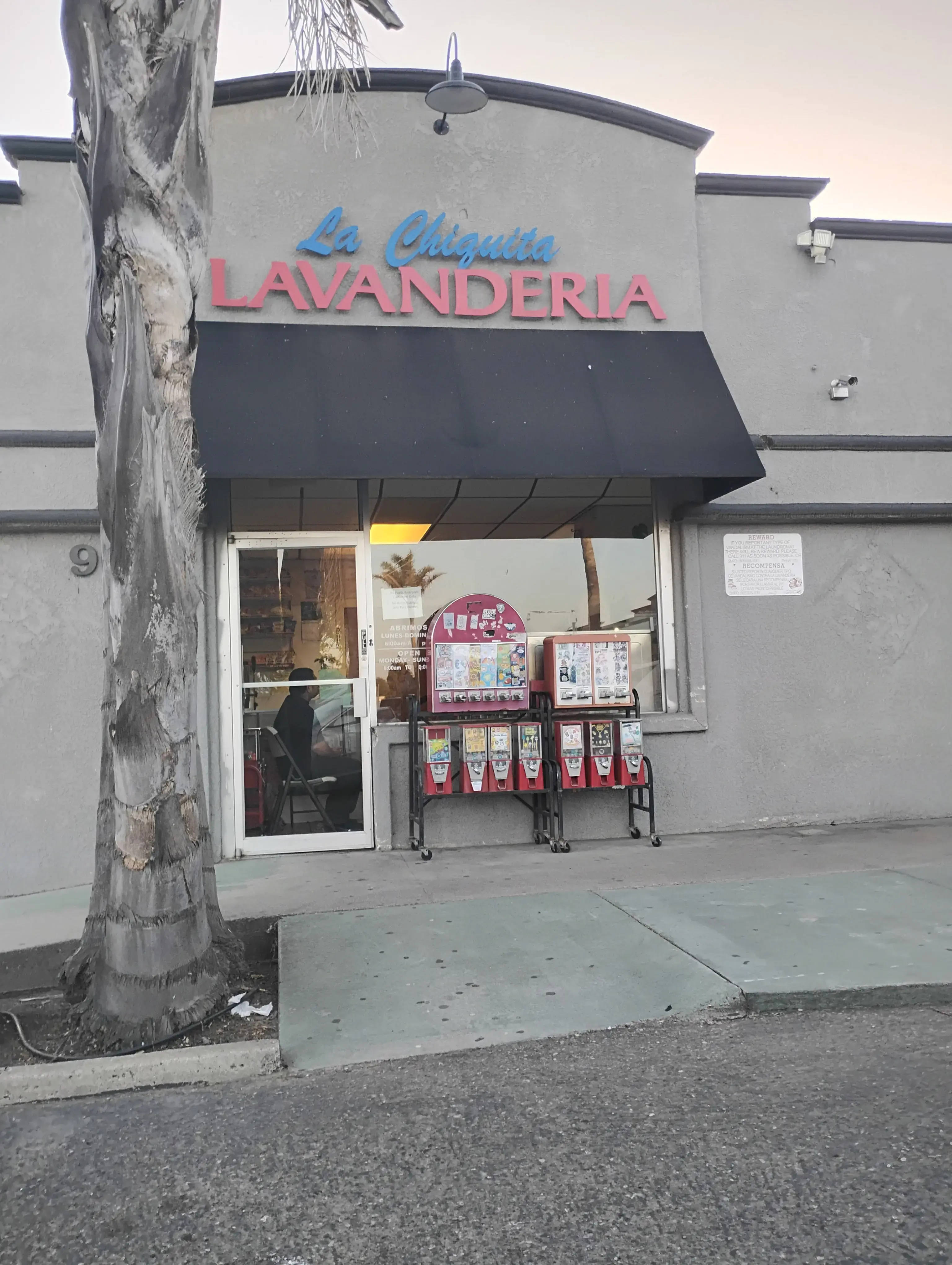 La Chiquita Laundry - Image 11