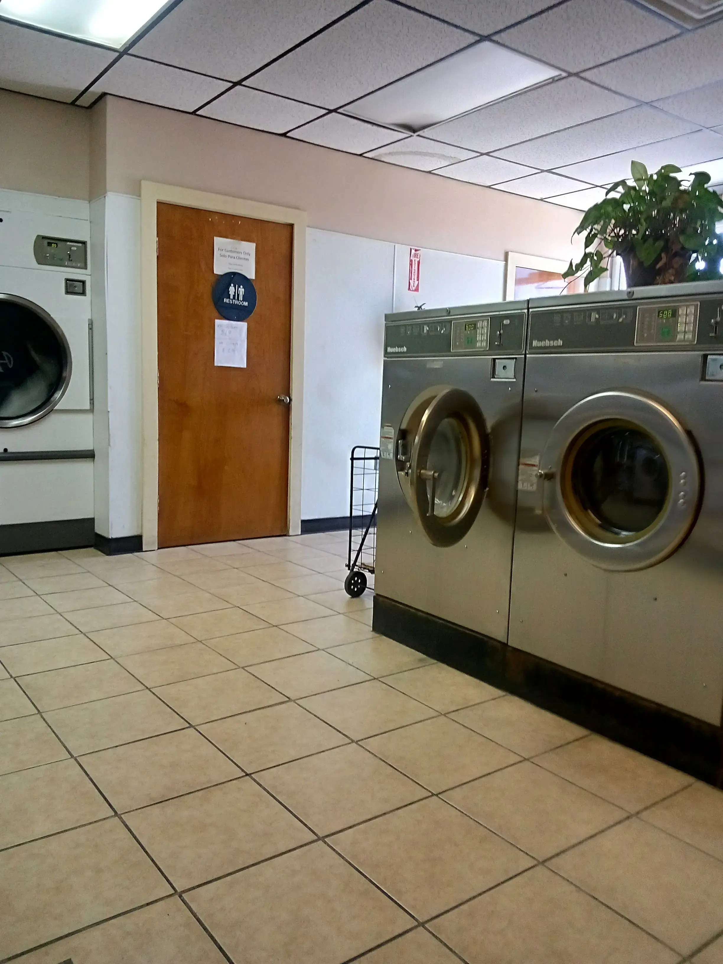 La Chiquita Laundry - Image 1