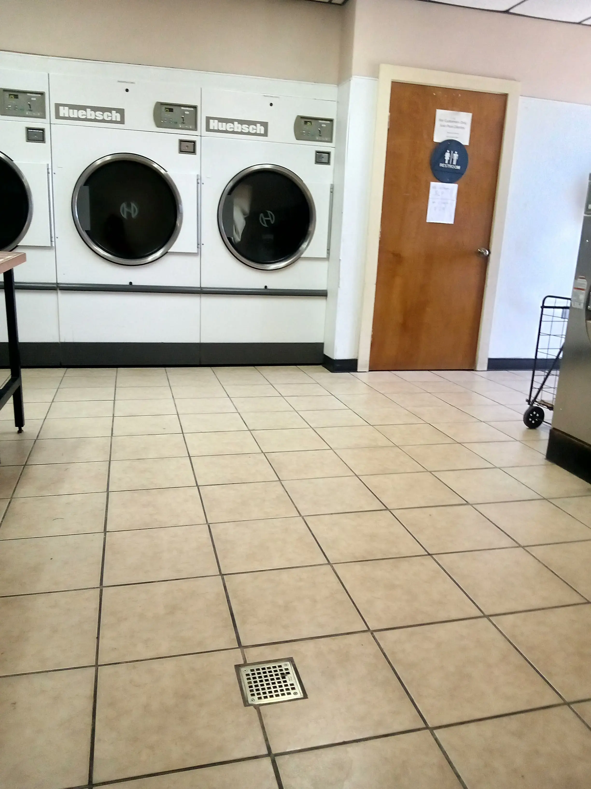 La Chiquita Laundry - Image 13