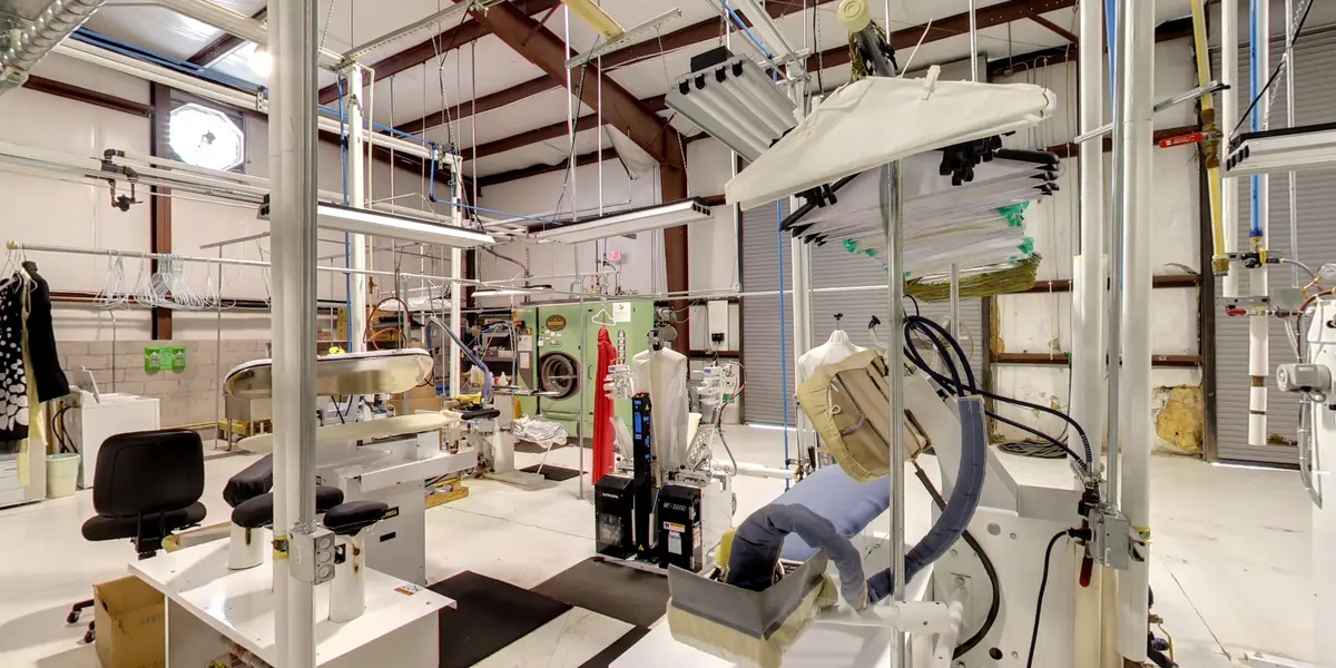 La France Linen, Dry Cleaning & Alterations - Image 28