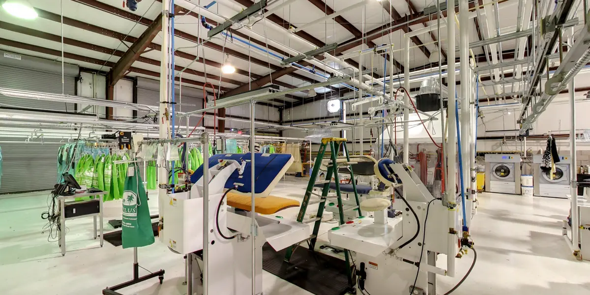 La France Linen, Dry Cleaning & Alterations thumbnail 6