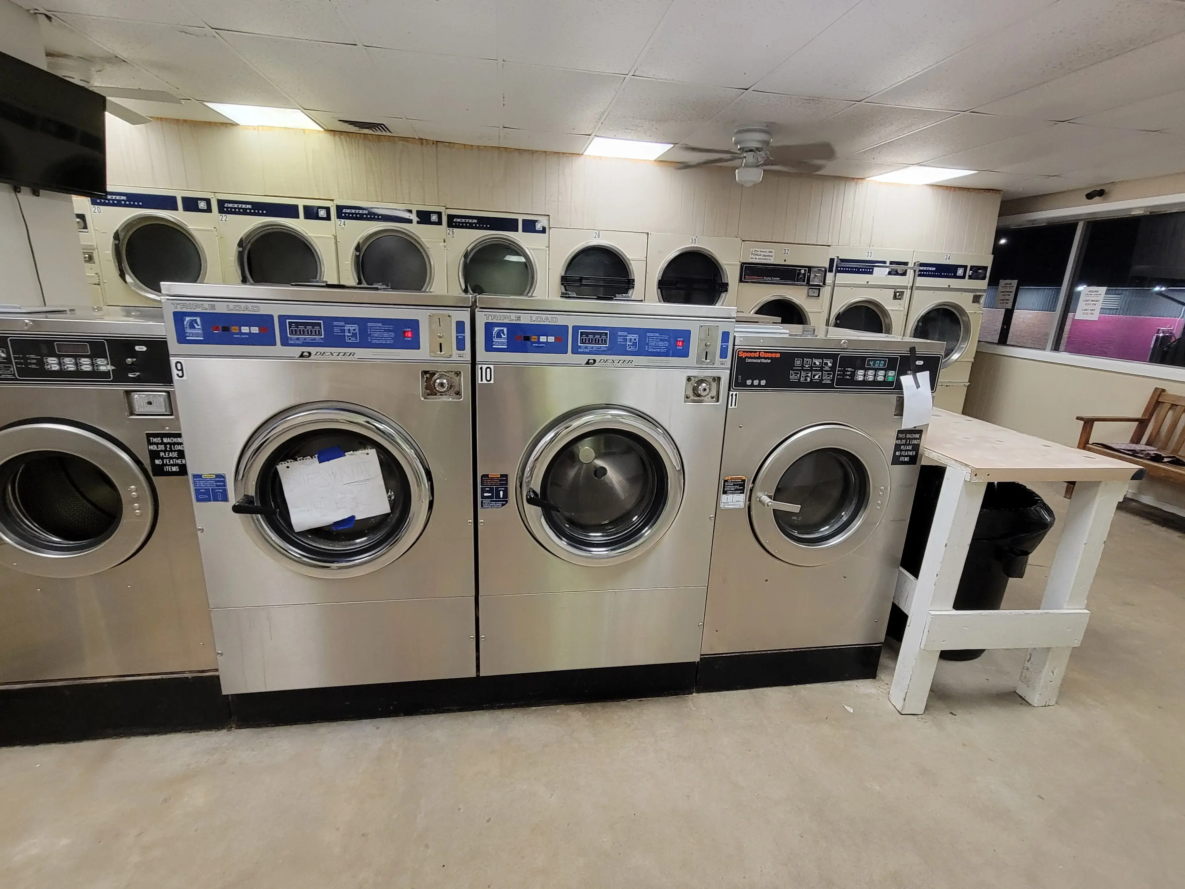 La Grange Laundromat & Washateria thumbnail 13