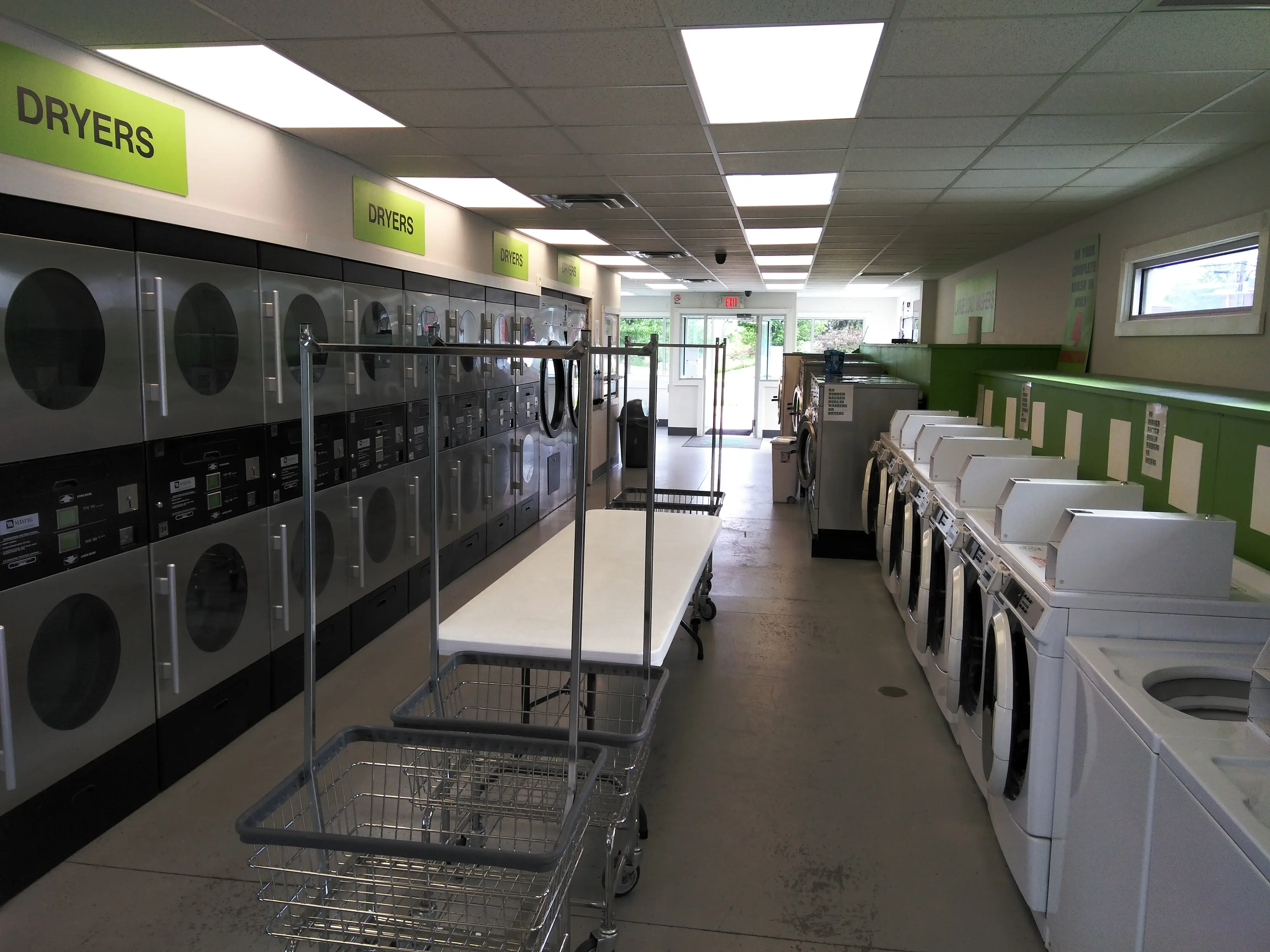 LA. Laundry thumbnail 15