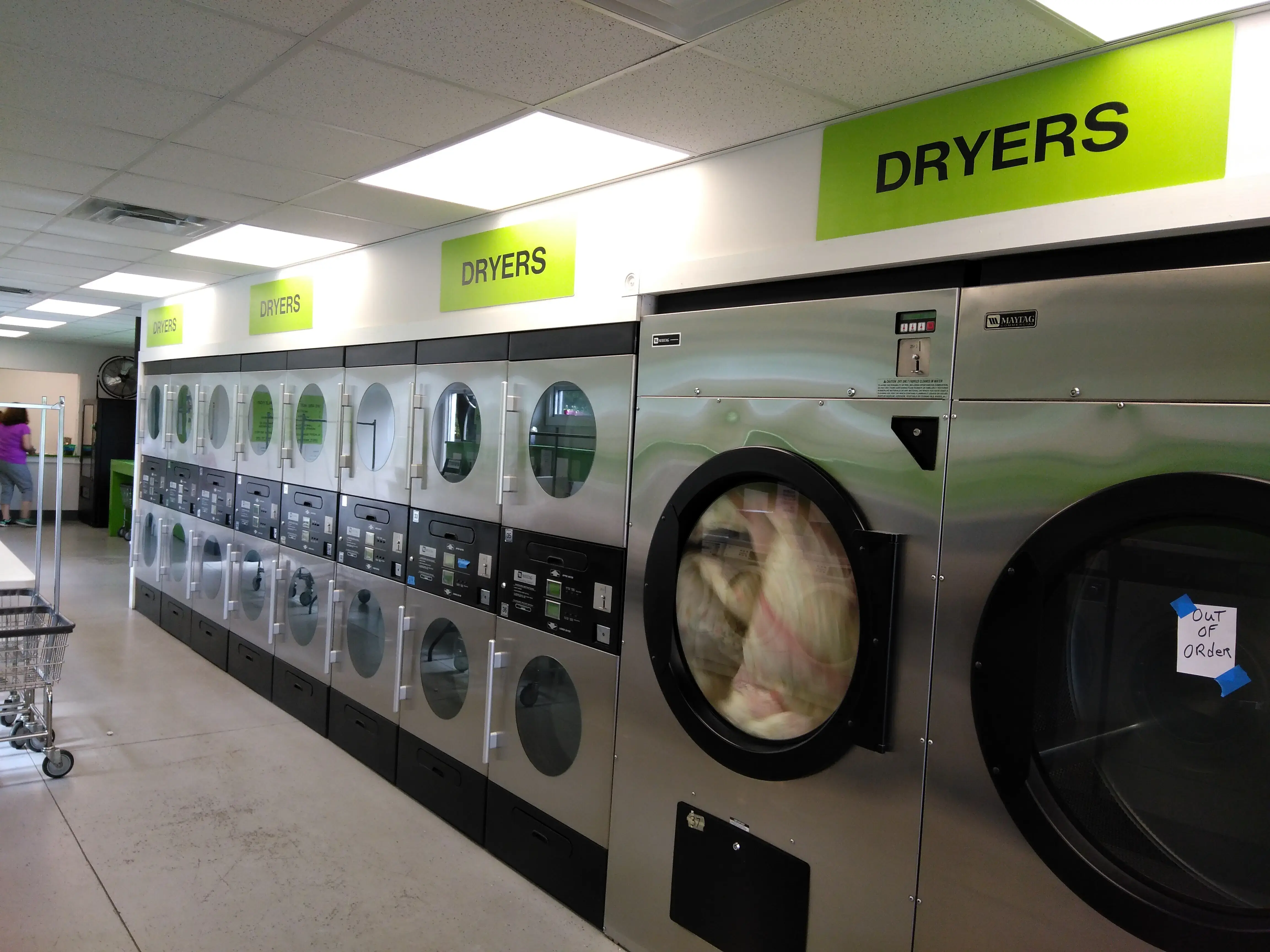 LA. Laundry - Image 14