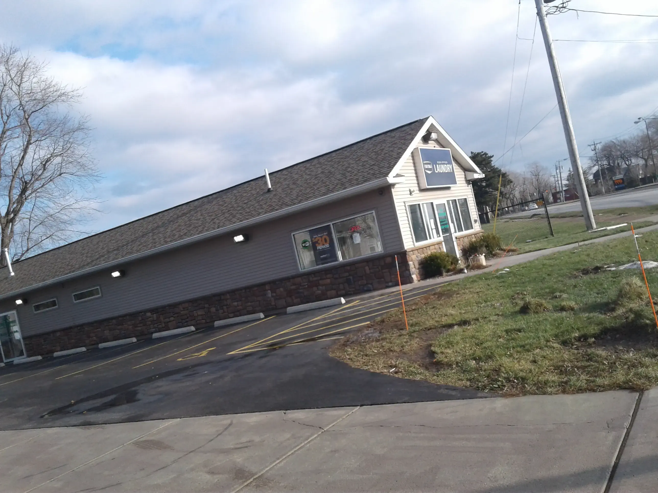 LA. Laundry thumbnail 6