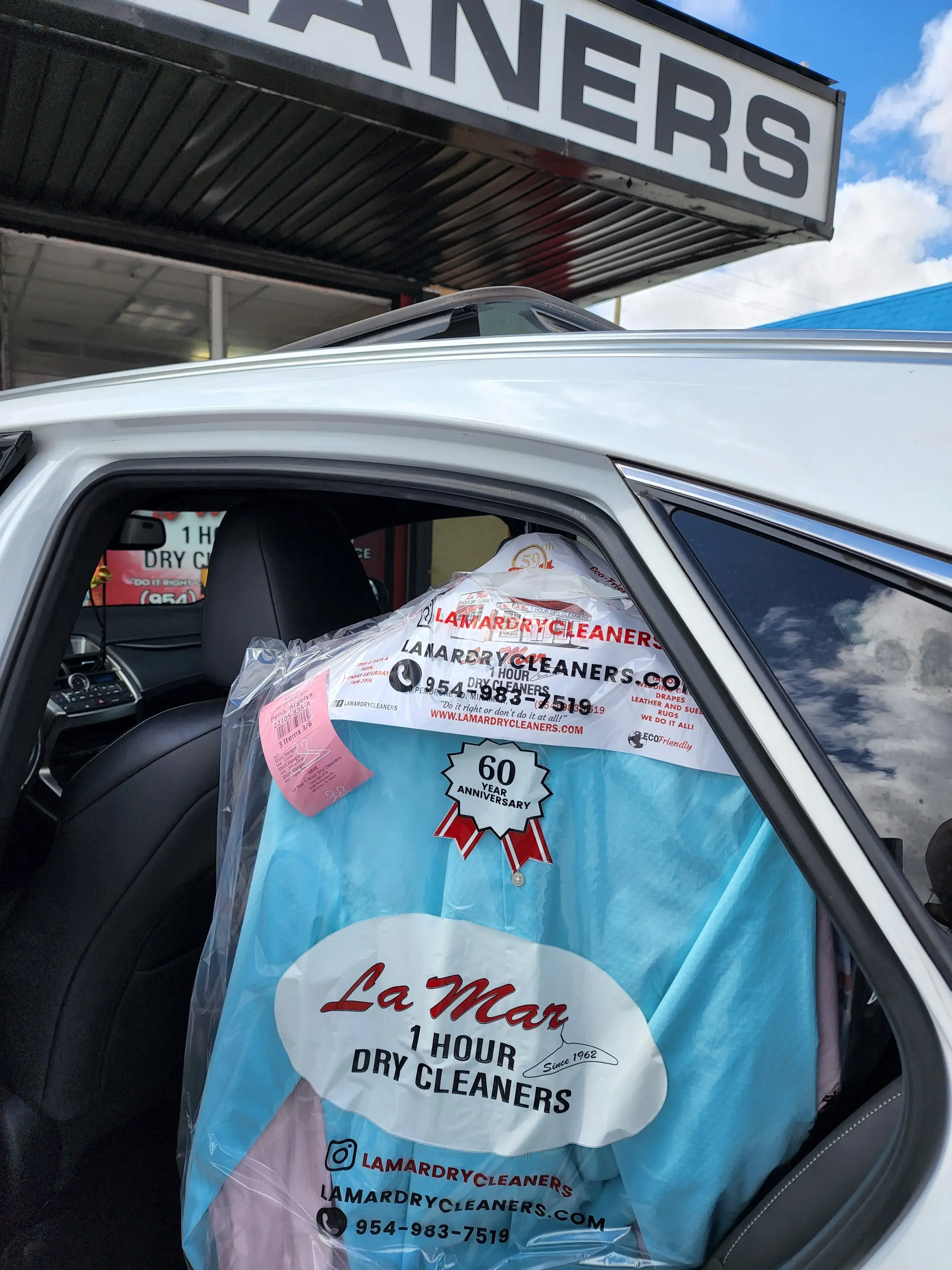 La Mar 1 Hour Dry Cleaners thumbnail 19