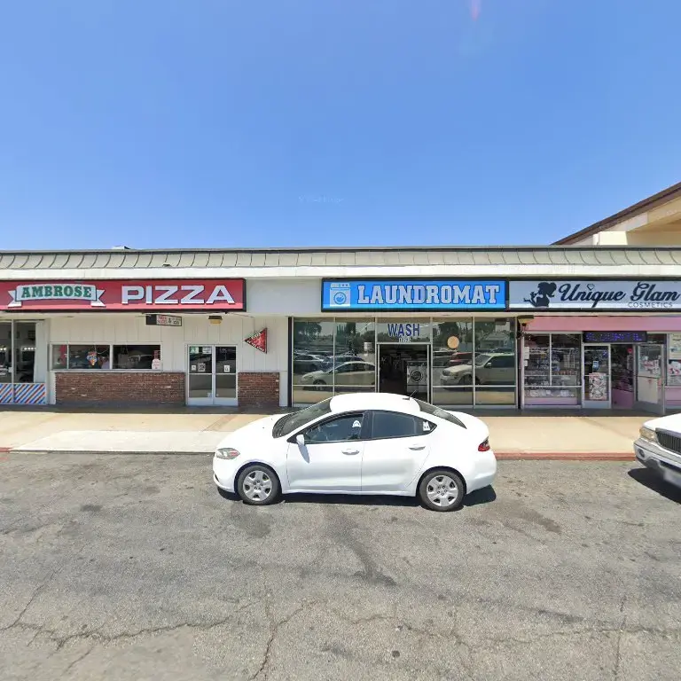 La Mirada Laundromat thumbnail 10