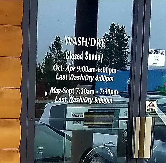 La Pine Laundromat thumbnail 7