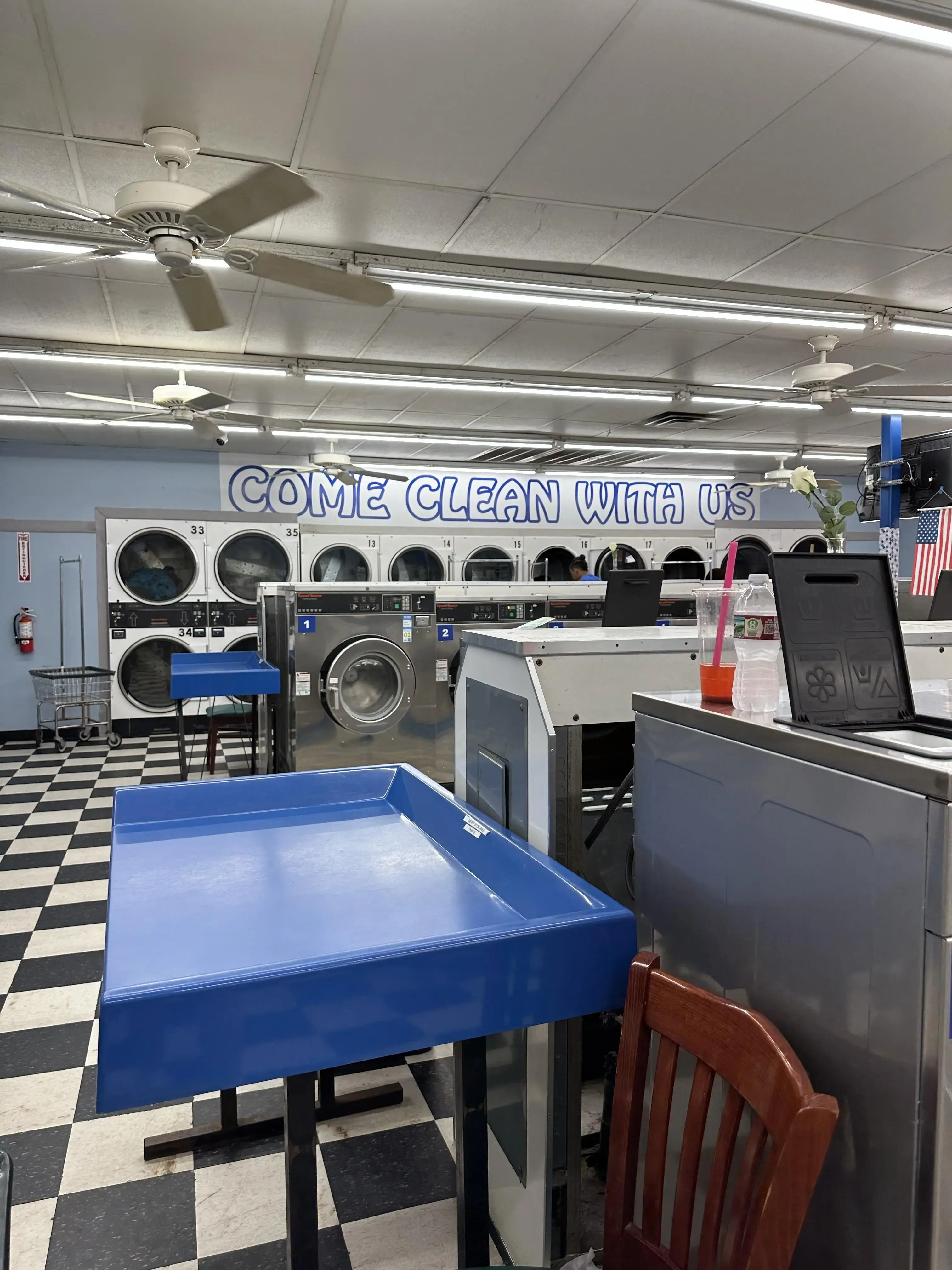 La Porte Washateria thumbnail 7