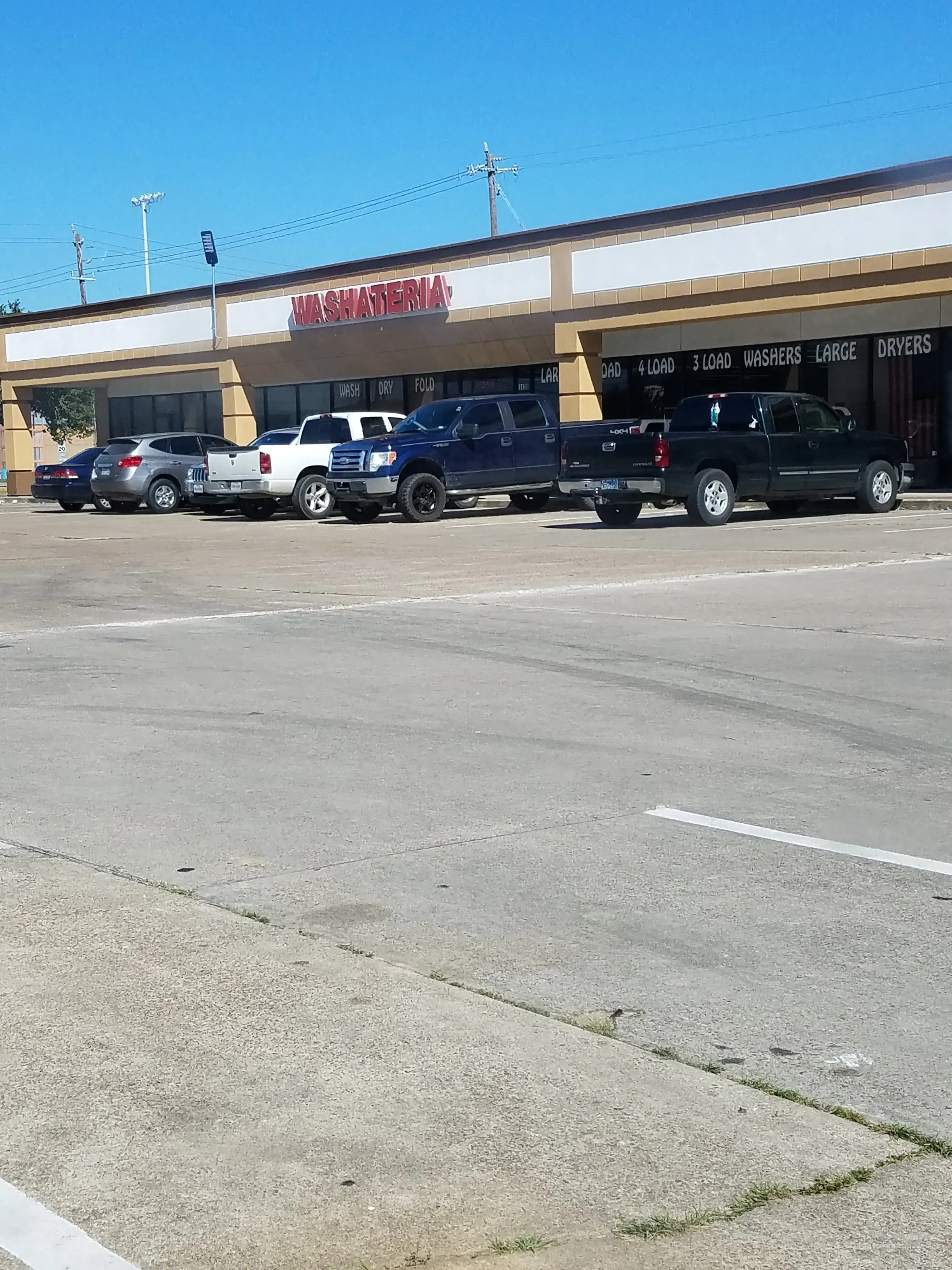 La Porte Washateria thumbnail 8