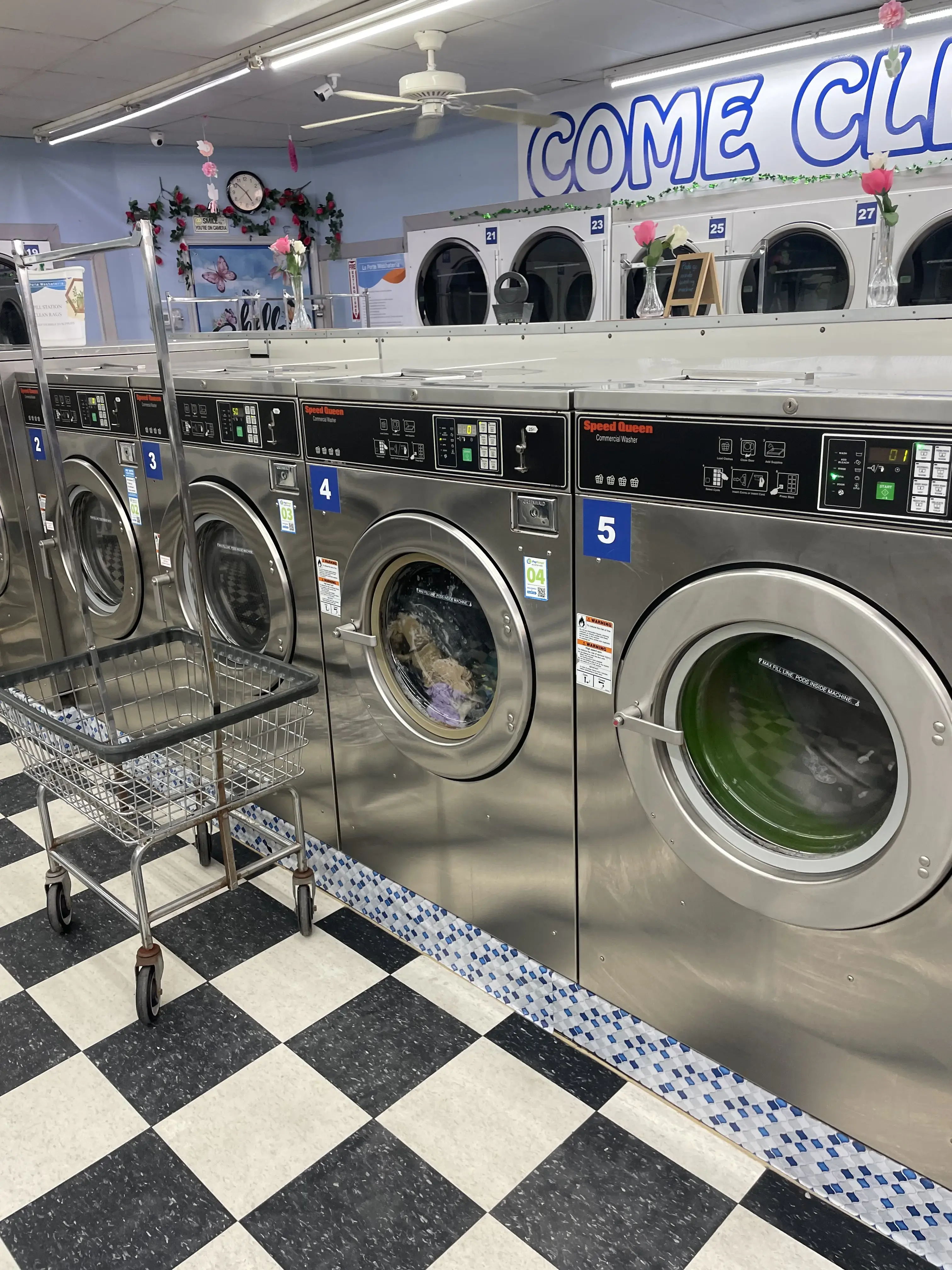 La Porte Washateria - Image 18