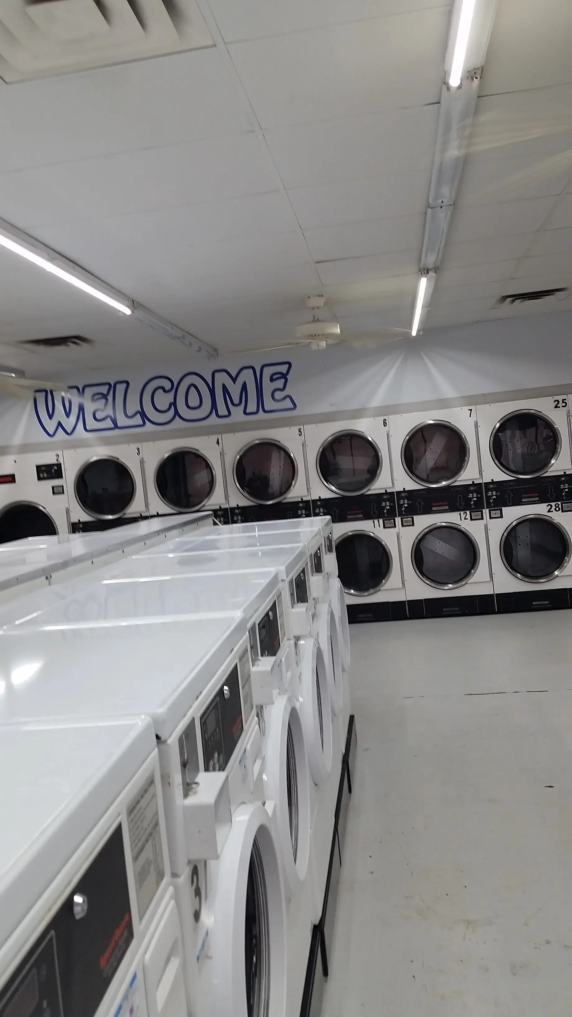 La Porte Washateria thumbnail 14