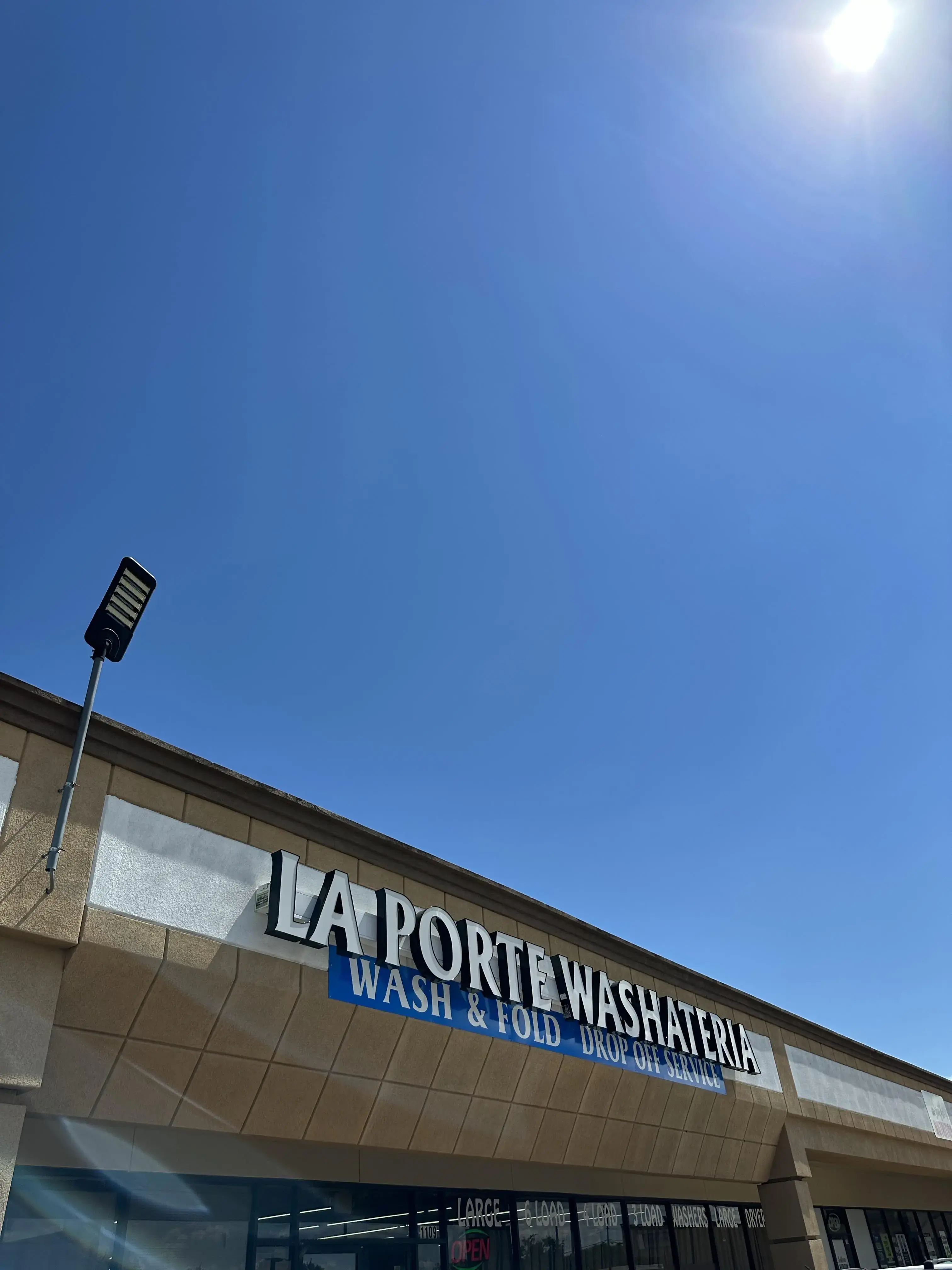 La Porte Washateria thumbnail 4