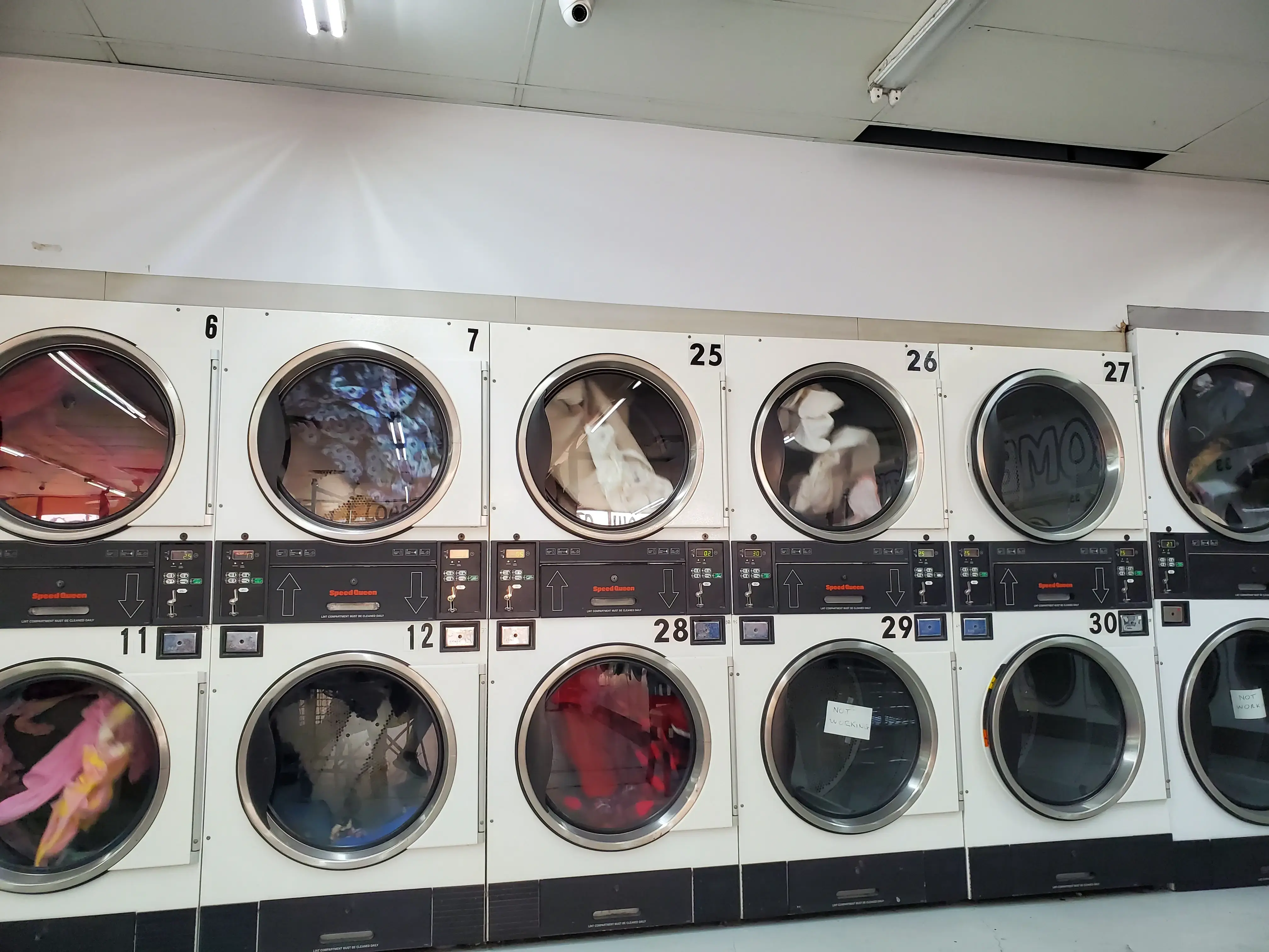 La Porte Washateria thumbnail 16