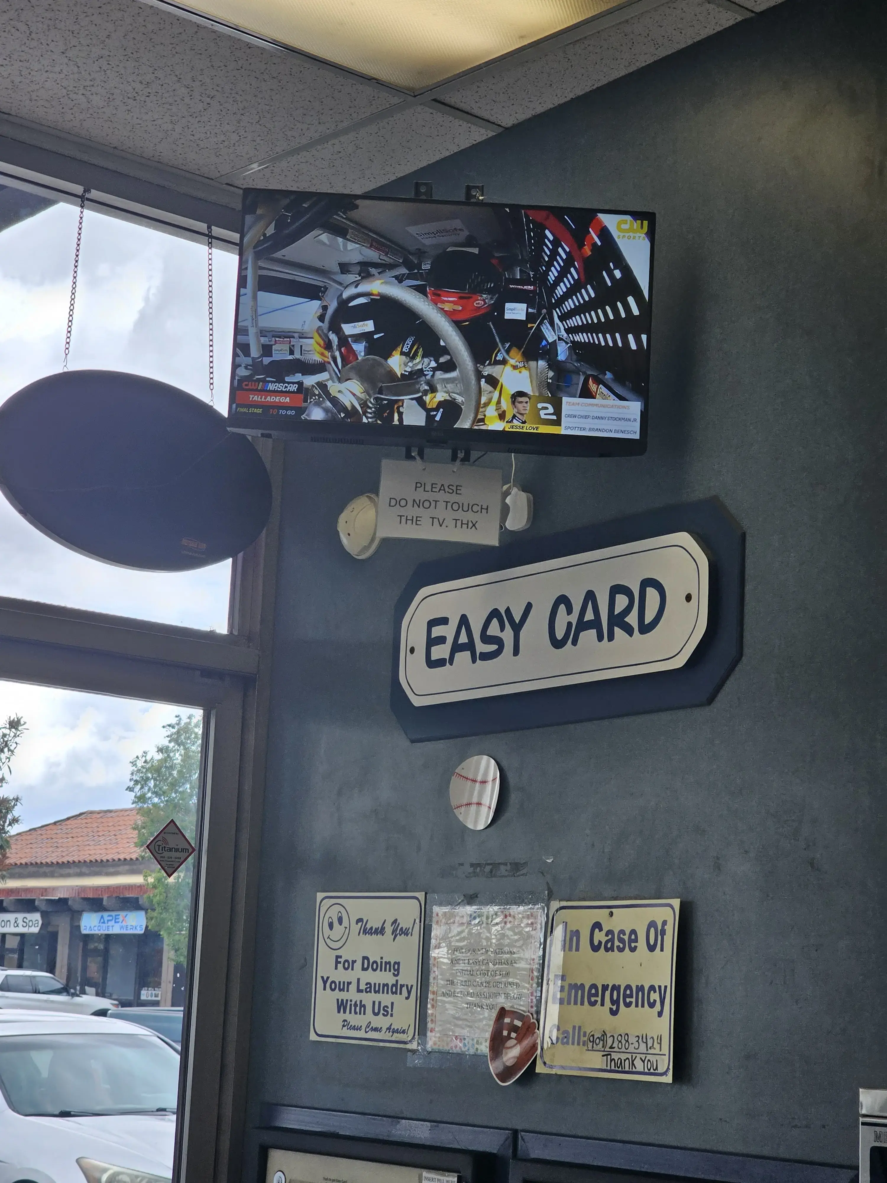 La Verne Laundraland thumbnail 7