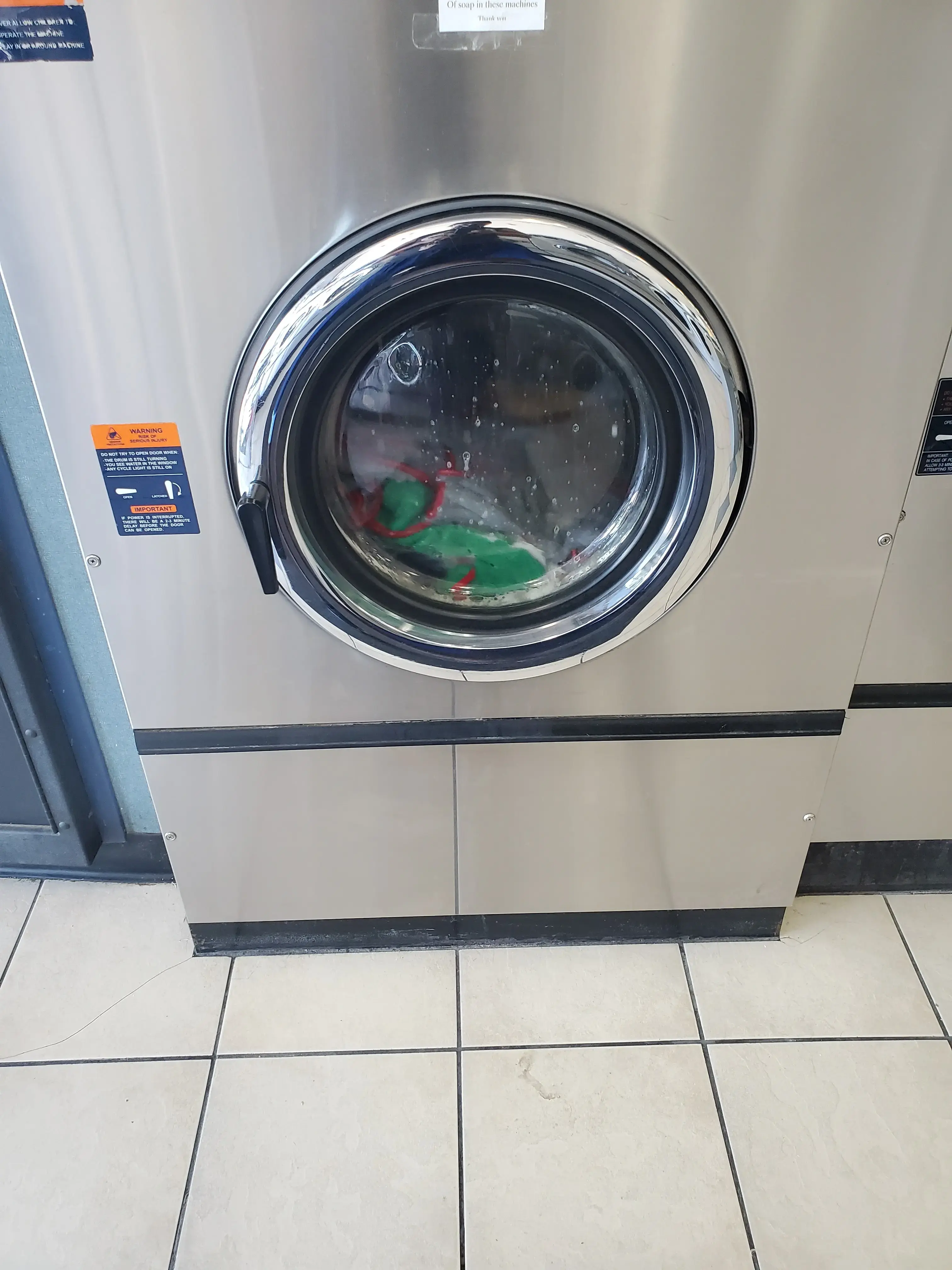 La Verne Laundraland - Image 6