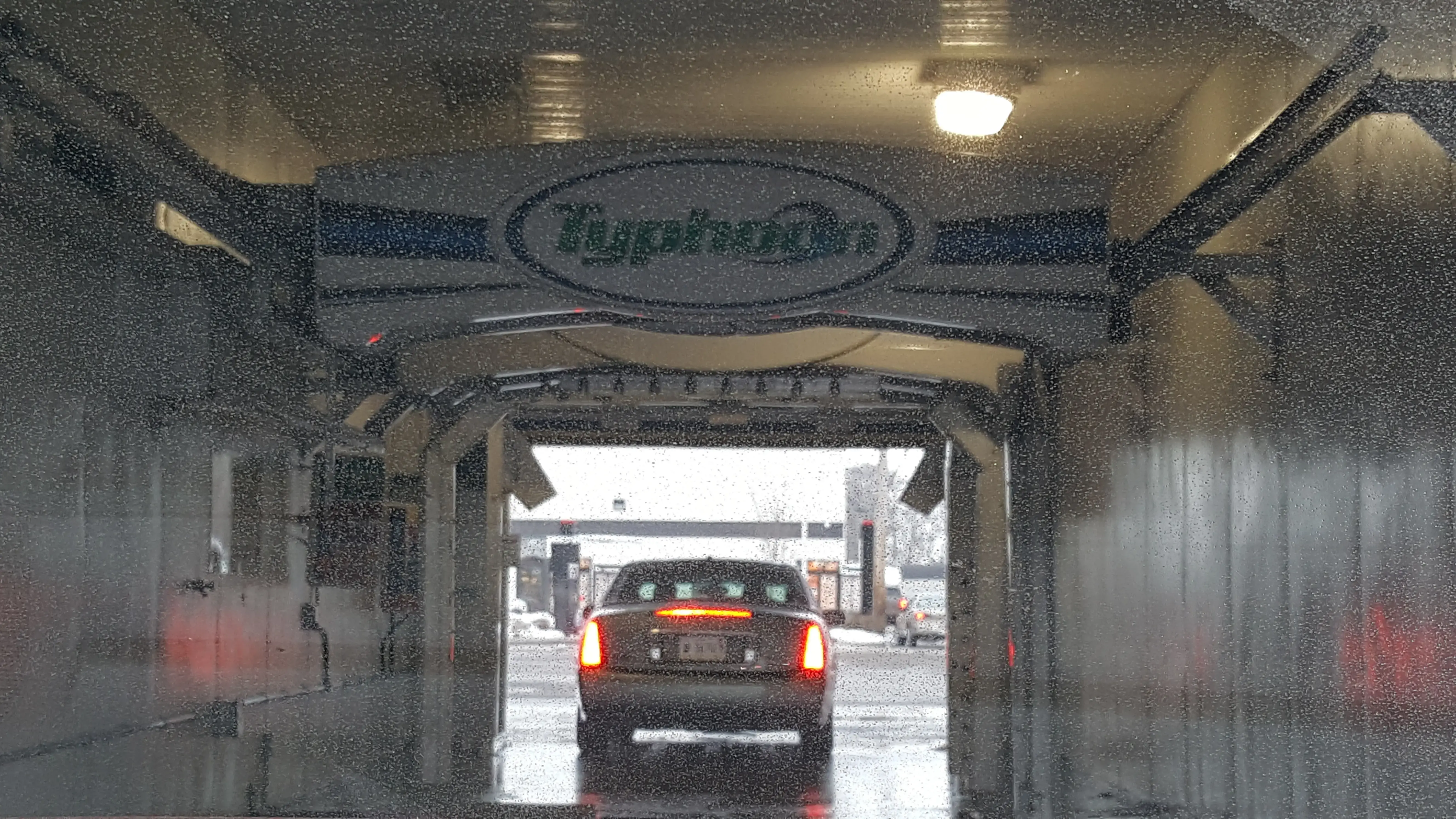 Ladybug Laundry and Carwash - Image 12