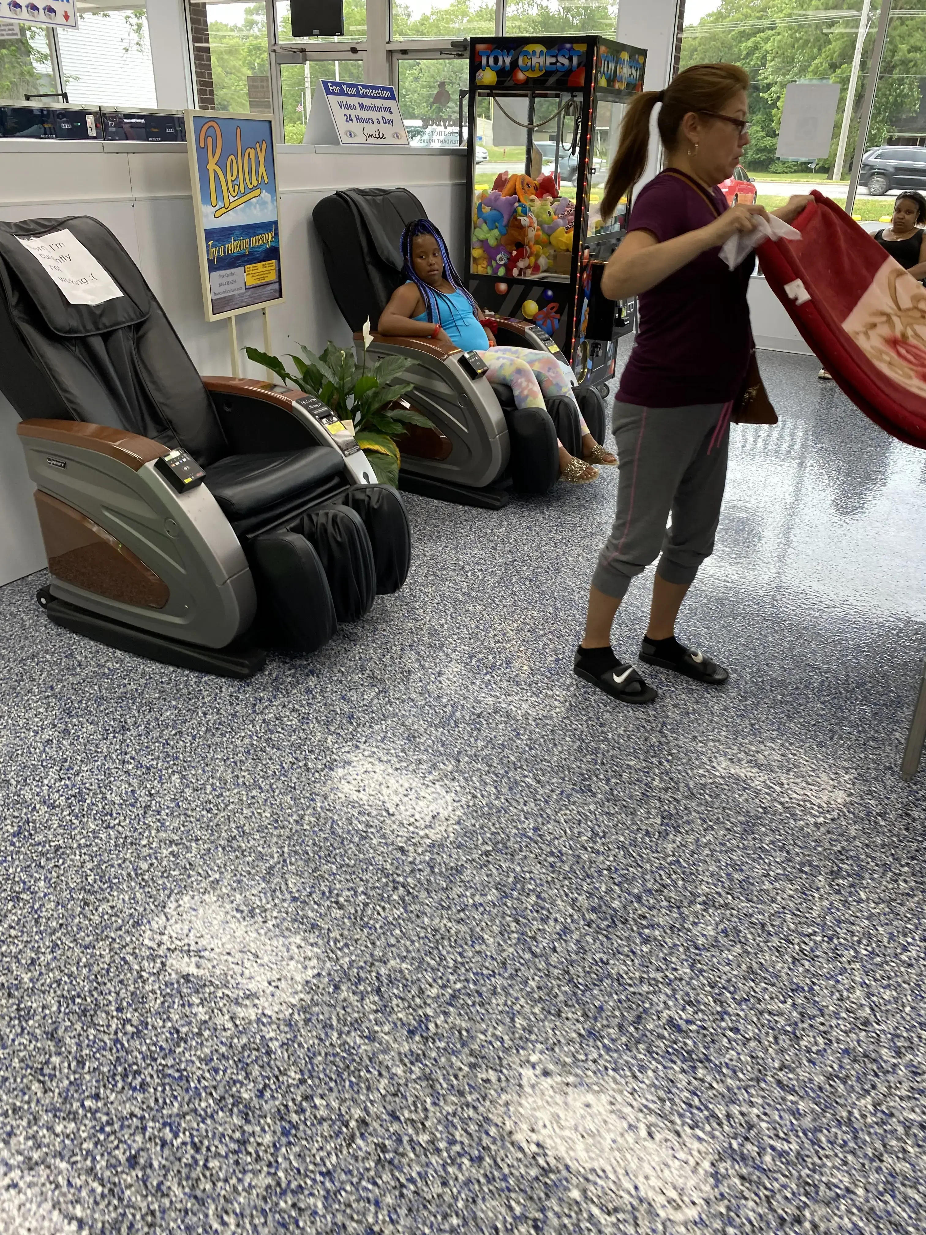 Ladybug Laundry thumbnail 20