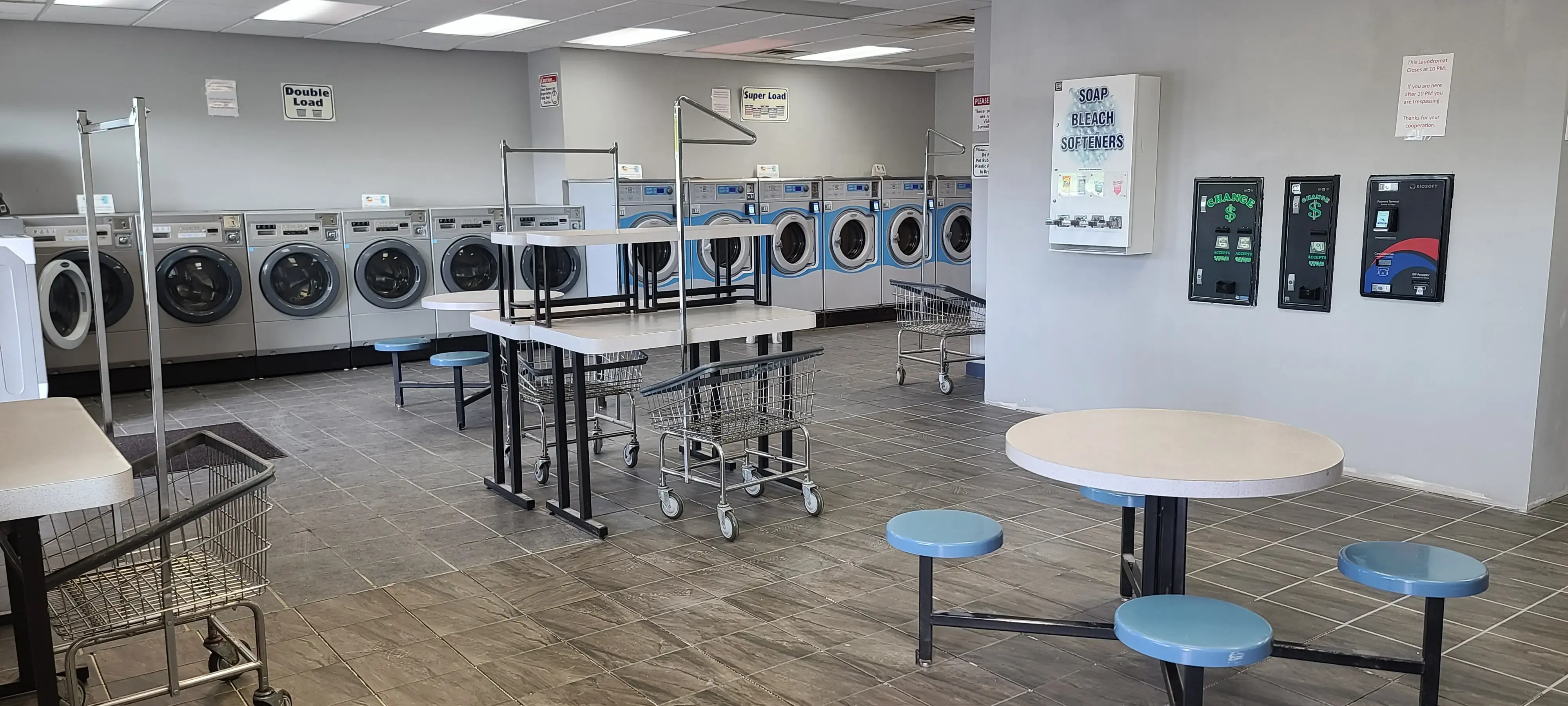 Ladysmith Super Wash Laundromat - Image 4