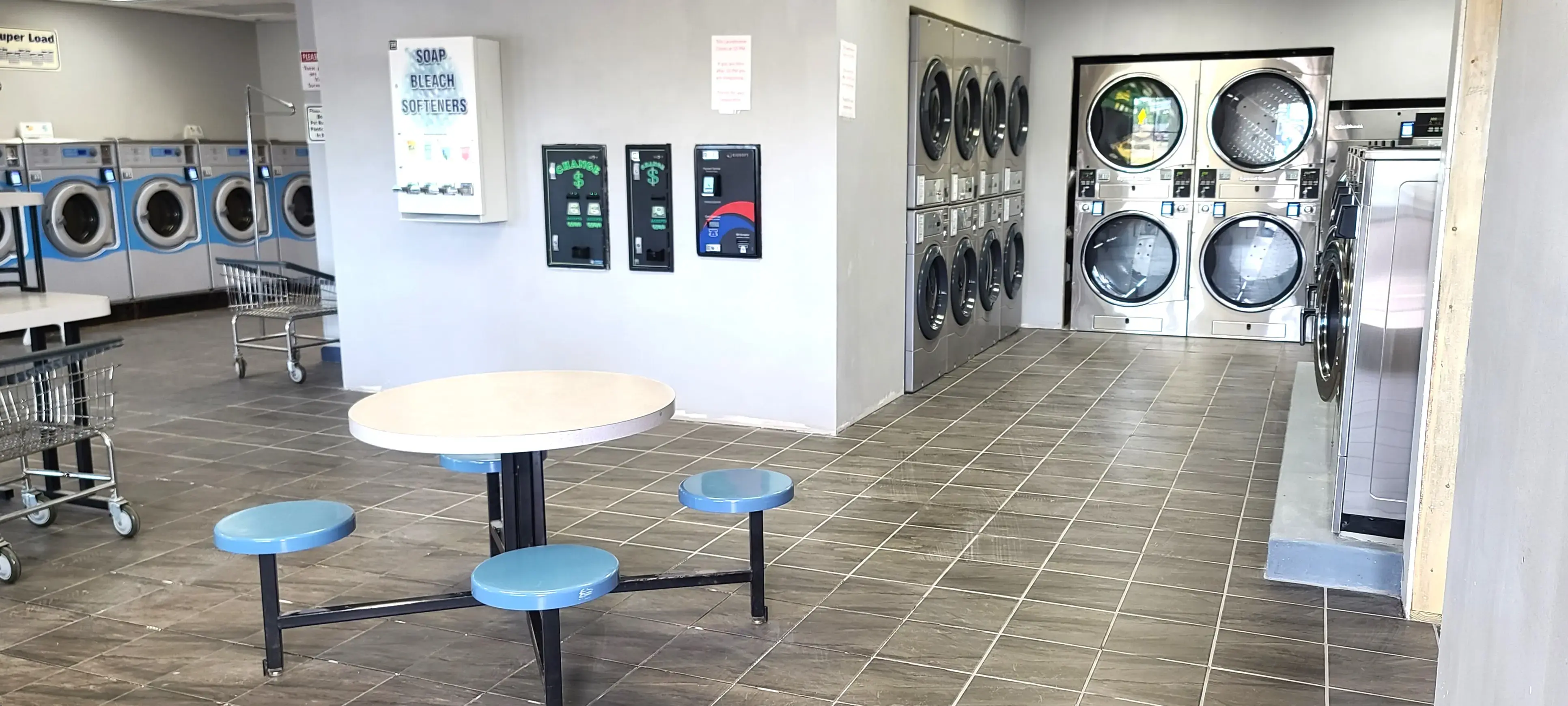 Ladysmith Super Wash Laundromat thumbnail 2