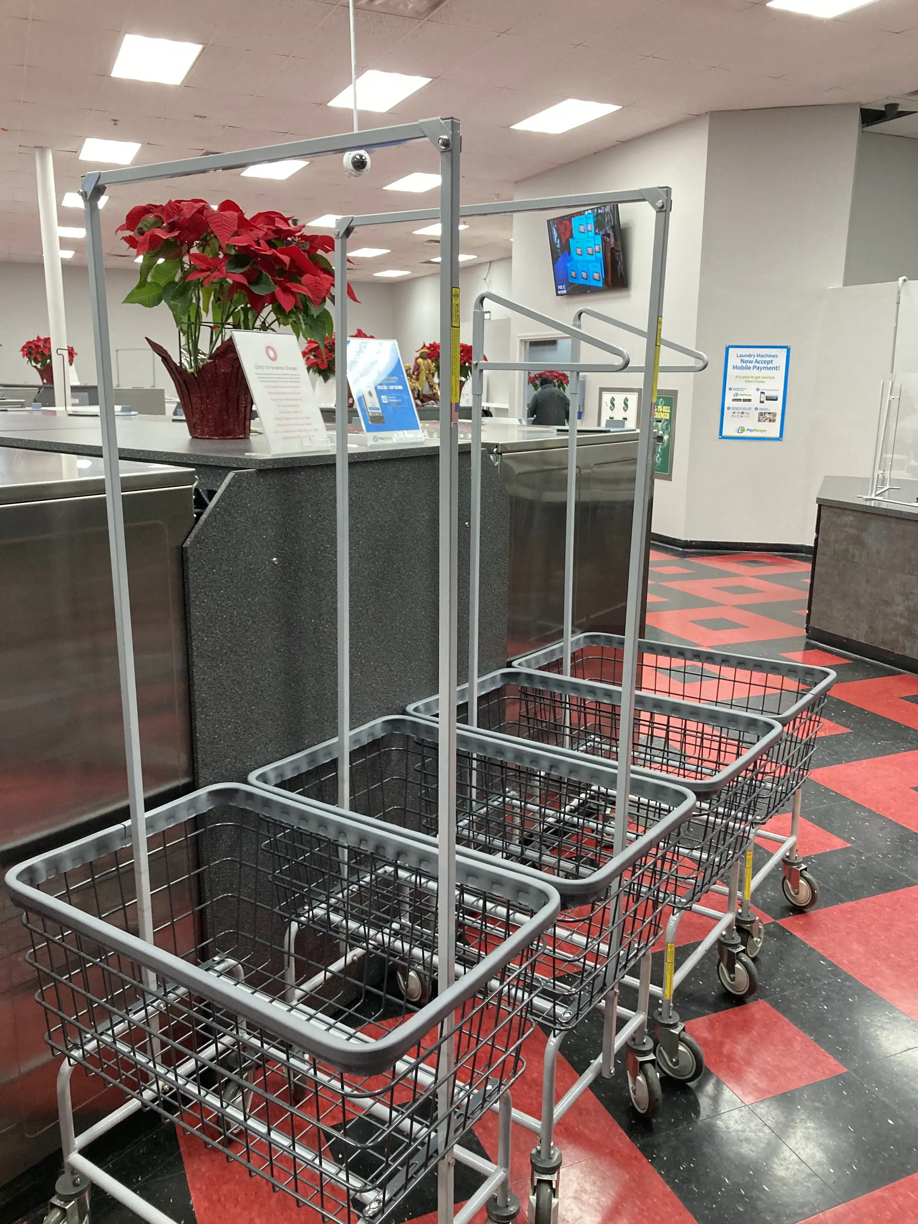 Lafayette Laundromat thumbnail 5