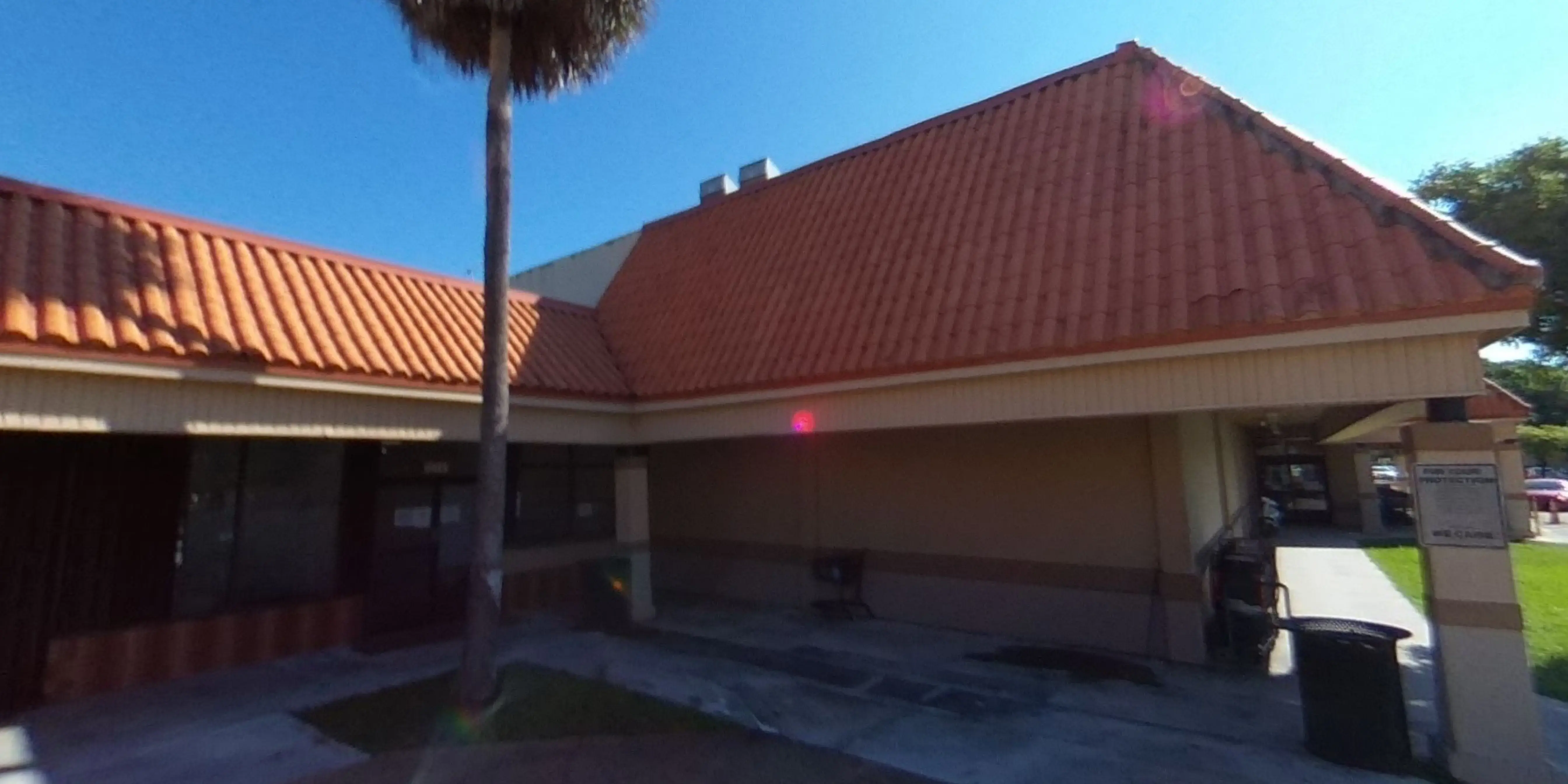 Laguna Plaza Cleaners location