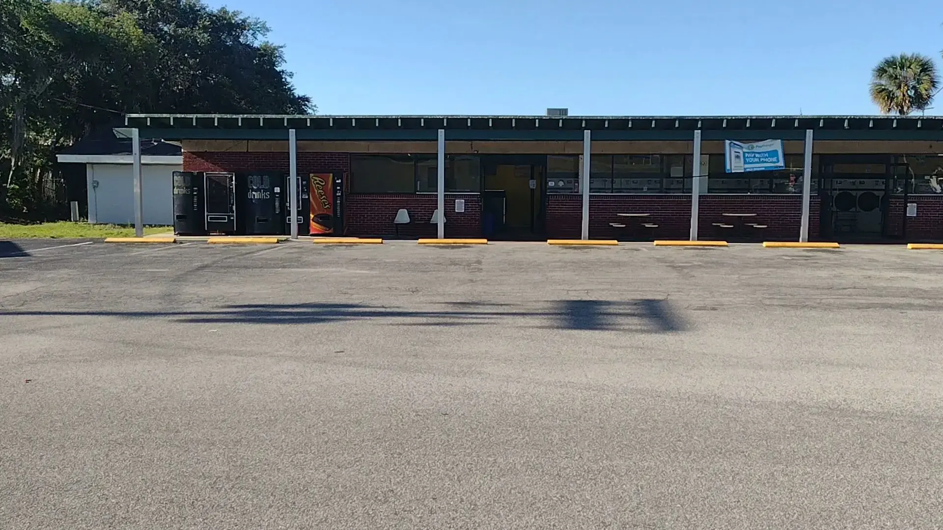 Lake Eustis Laundry, "Veteran Owned" - Image 20