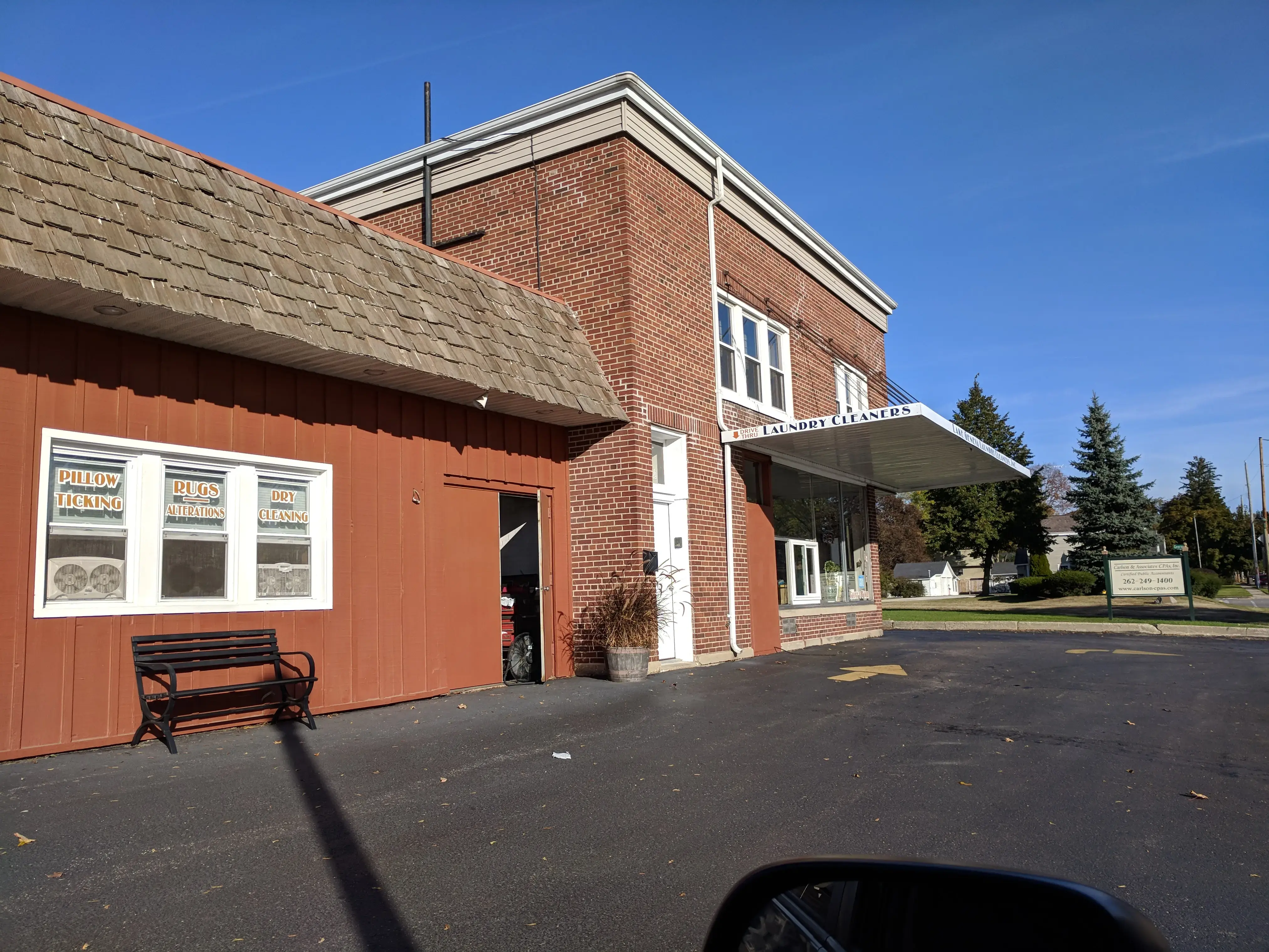 Lake Geneva Laundry Cleaners - Image 1
