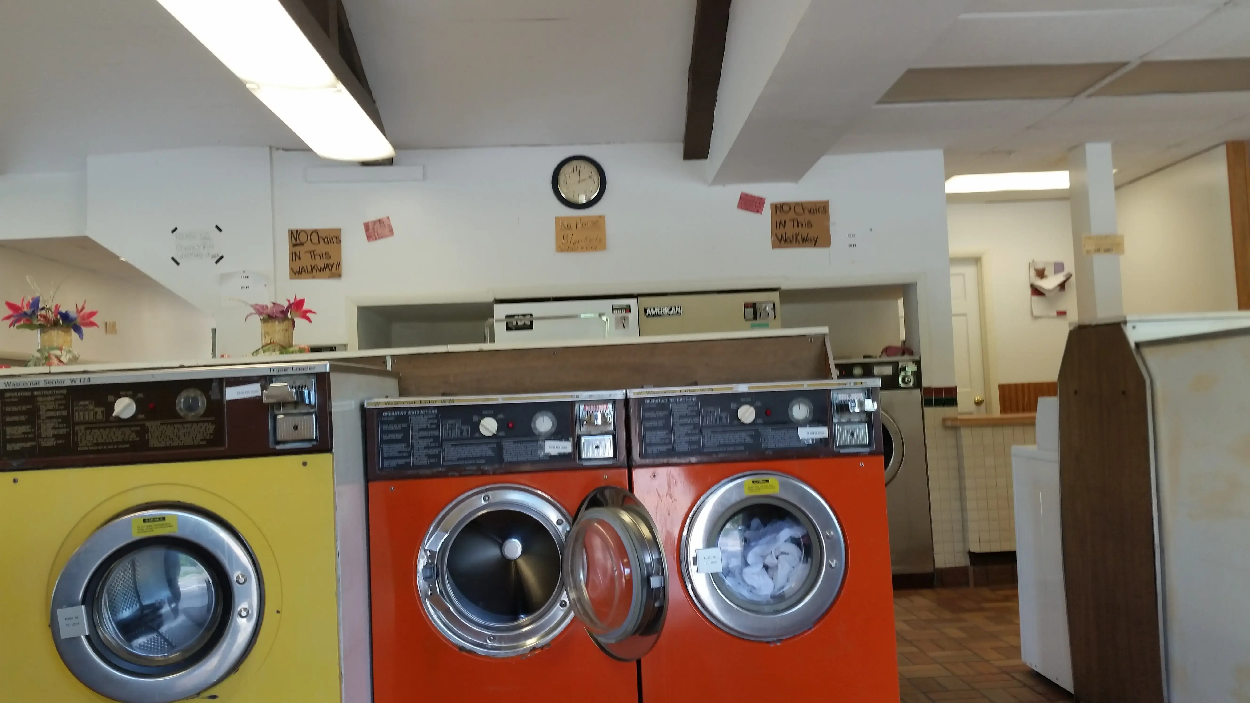 Lake Lady Laundry location