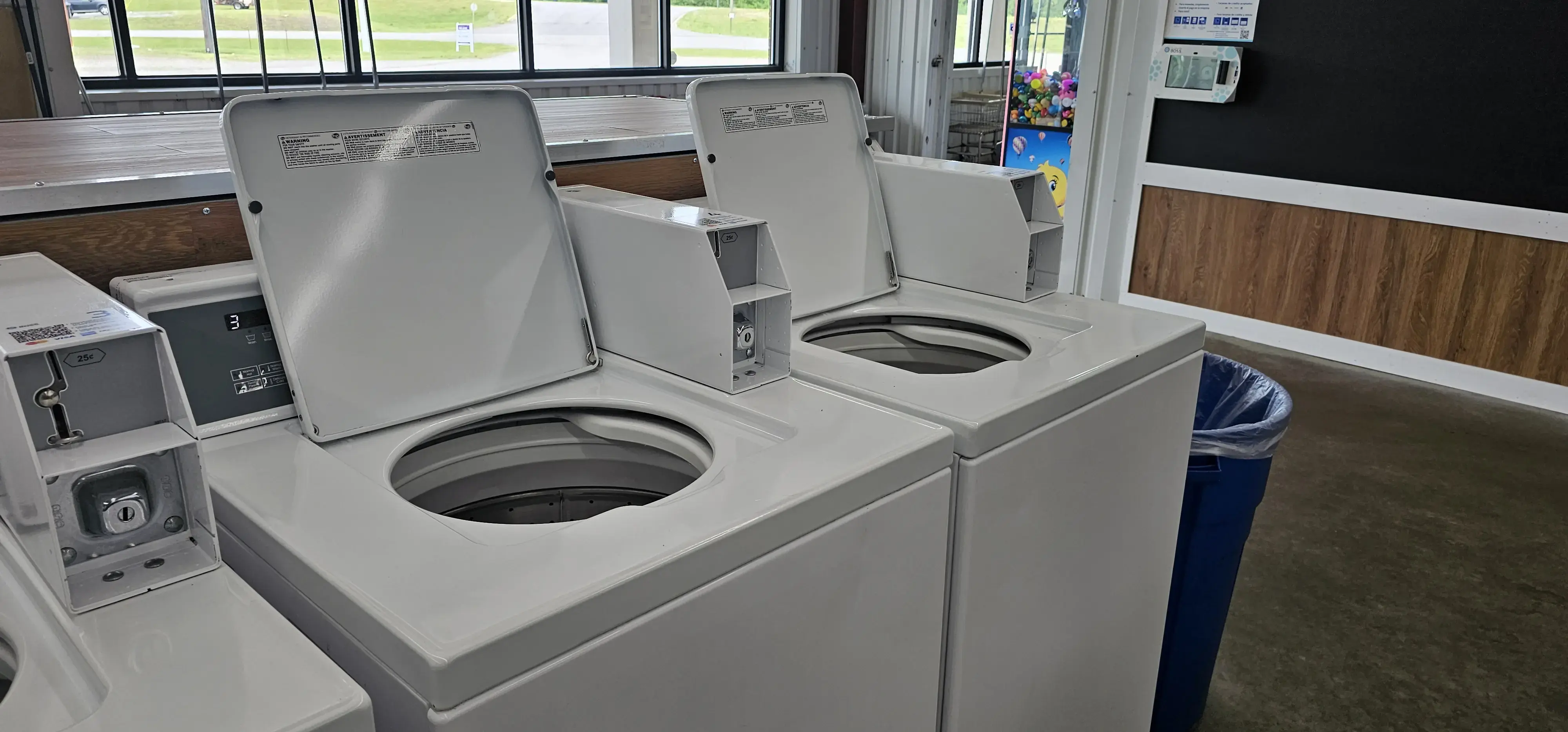 Lake Laundry Clinton - Image 4