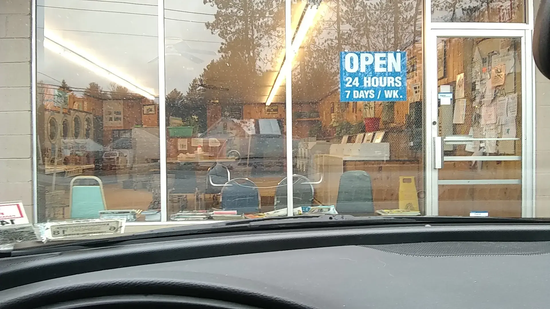 Lake Luzerne Laundromat thumbnail 6