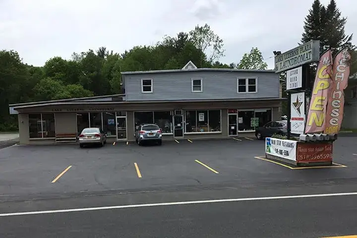 Lake Luzerne Laundromat - Image 12